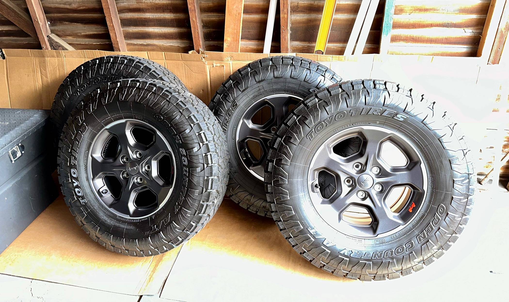 Jeep Gladiator Toyo Open Country AT3 285/75/r17 & wheels (Stockton, CA) $950 obo IMG_8143
