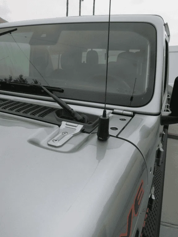 Jeep Gladiator Low profile antennas 1710868635410-k