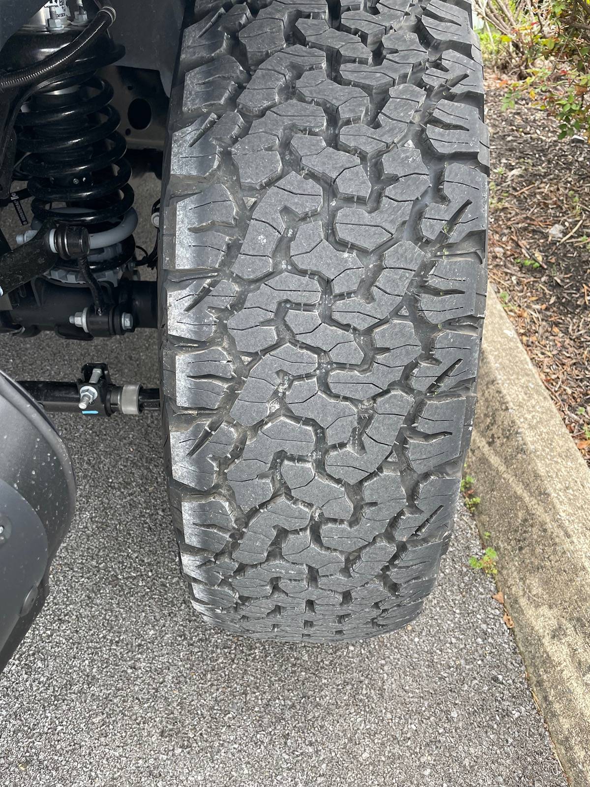 Jeep Gladiator 37s road tire pressure IMG_7901