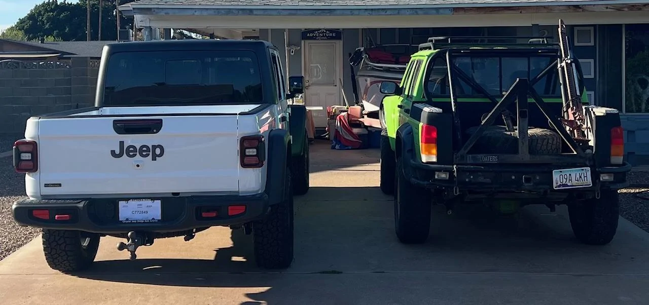 Jeep Gladiator Post Your Jeep "Fleet" Pics! IMG_6035