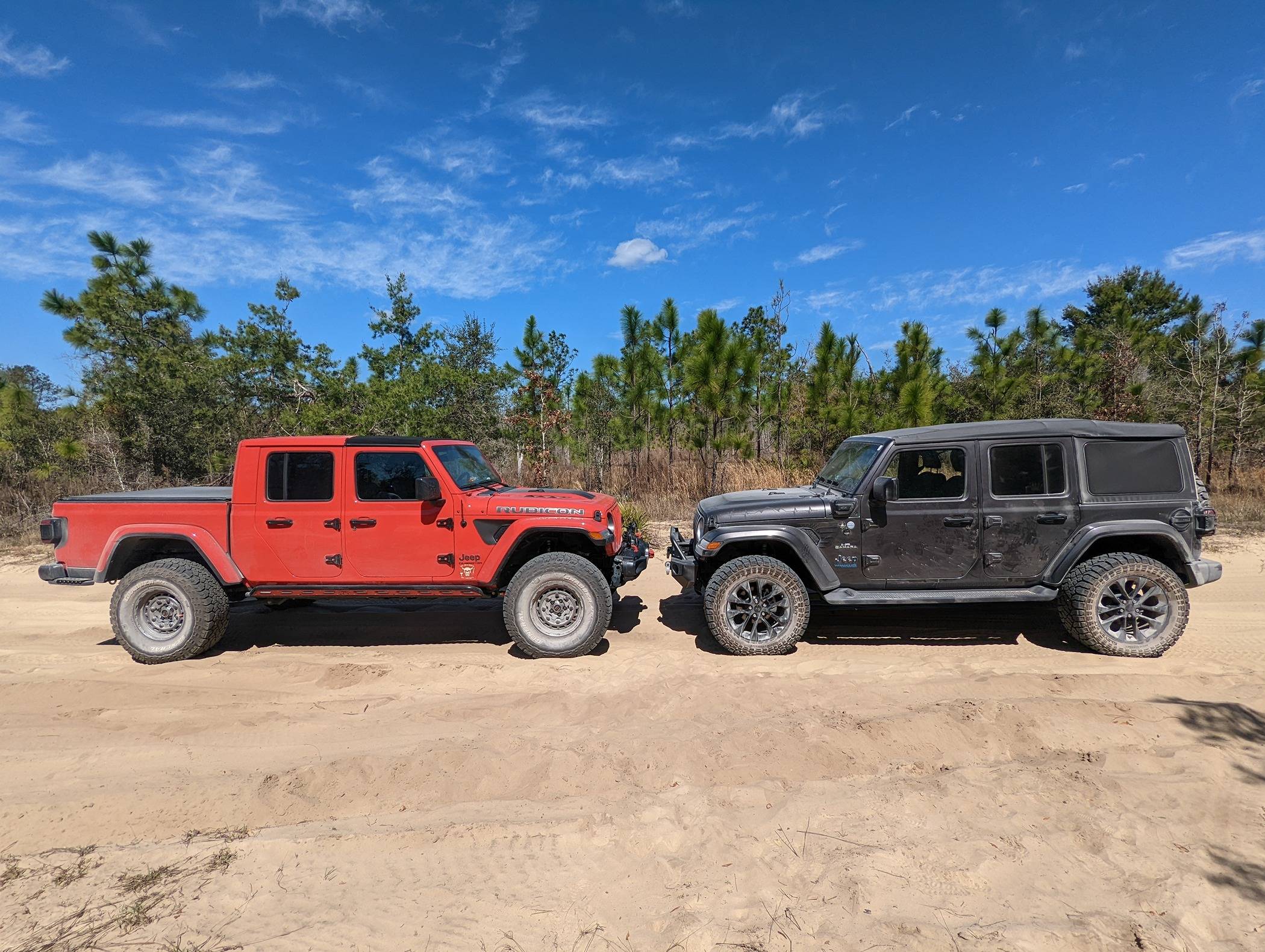 Jeep Gladiator Post Your Jeep "Fleet" Pics! PXL_20220306_170320844.MP