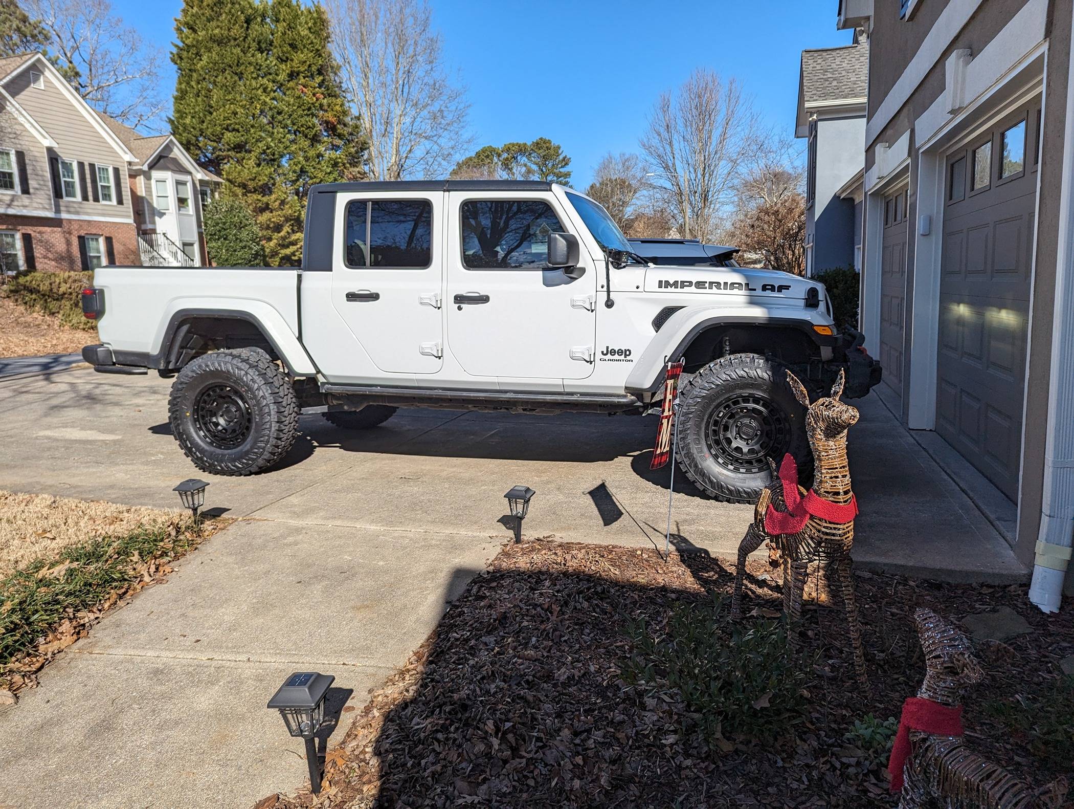 Jeep Gladiator Buyers remorse but trim not Jeep. 1000007972