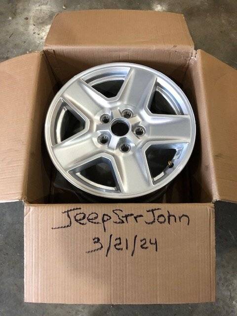Jeep Gladiator Sport Wheels IMG_5731