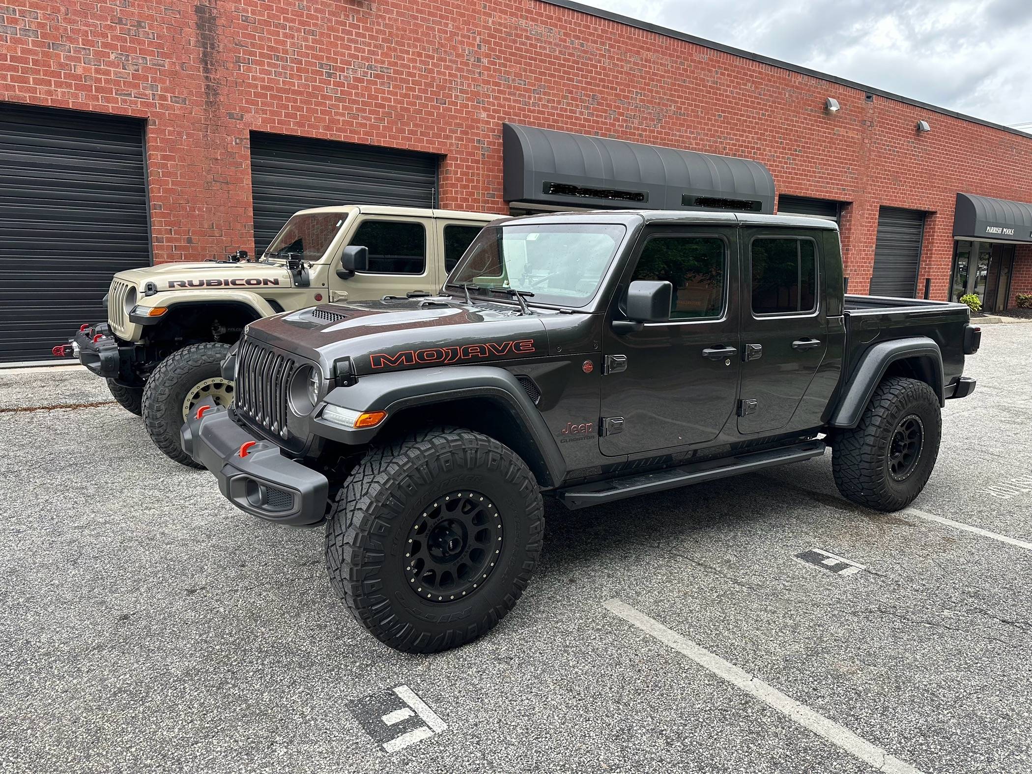 Jeep Gladiator Post Your Jeep "Fleet" Pics! IMG_0148