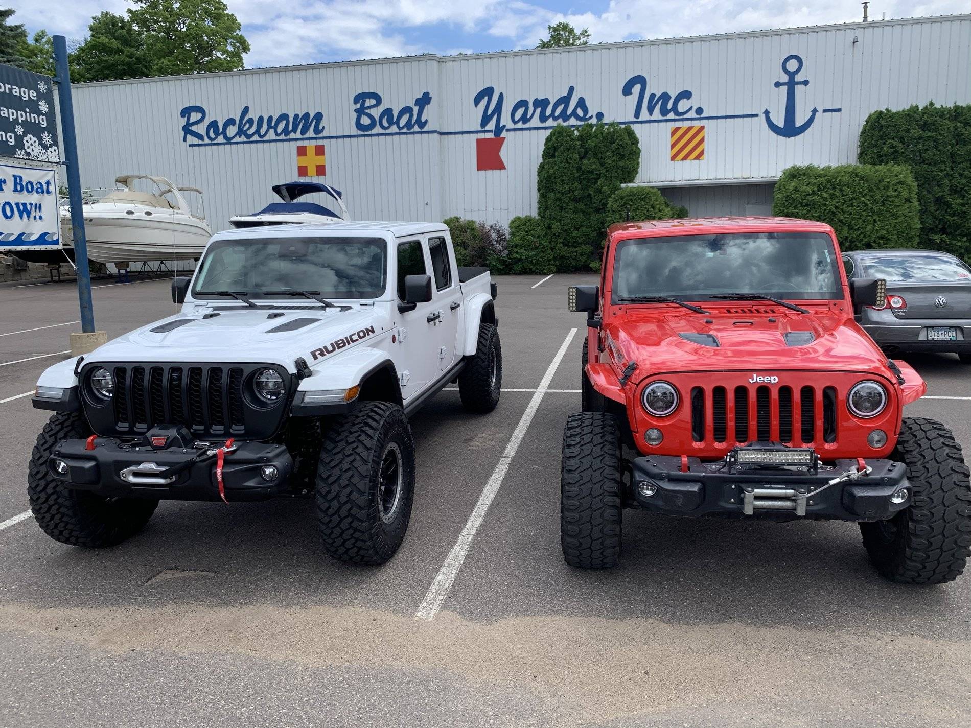 Jeep Gladiator Post Your Jeep "Fleet" Pics! FF12BD3E-786B-4B36-A35F-47FC4B715112