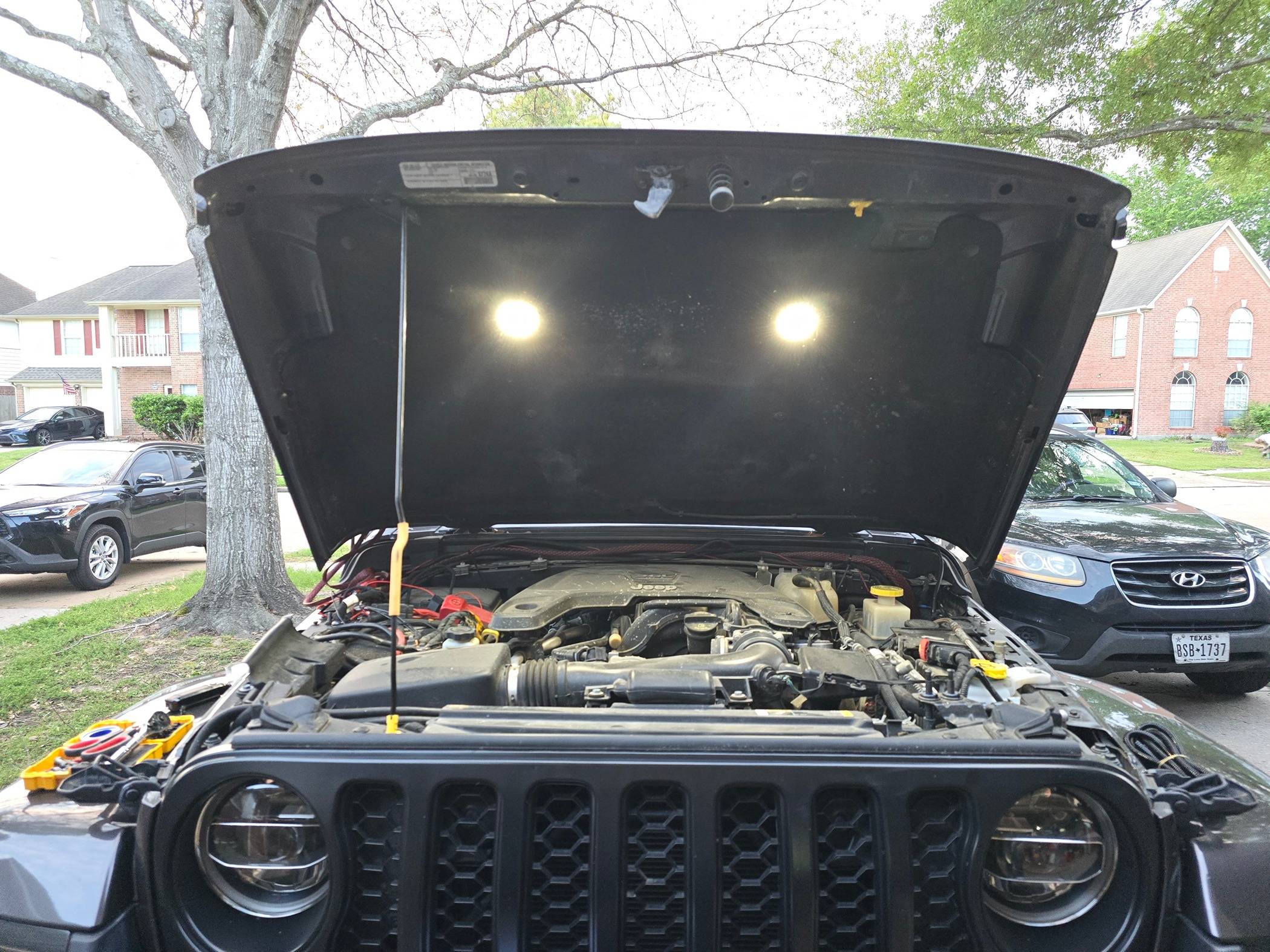 Jeep Gladiator KC under hood lighting. 20240322_191450[1]