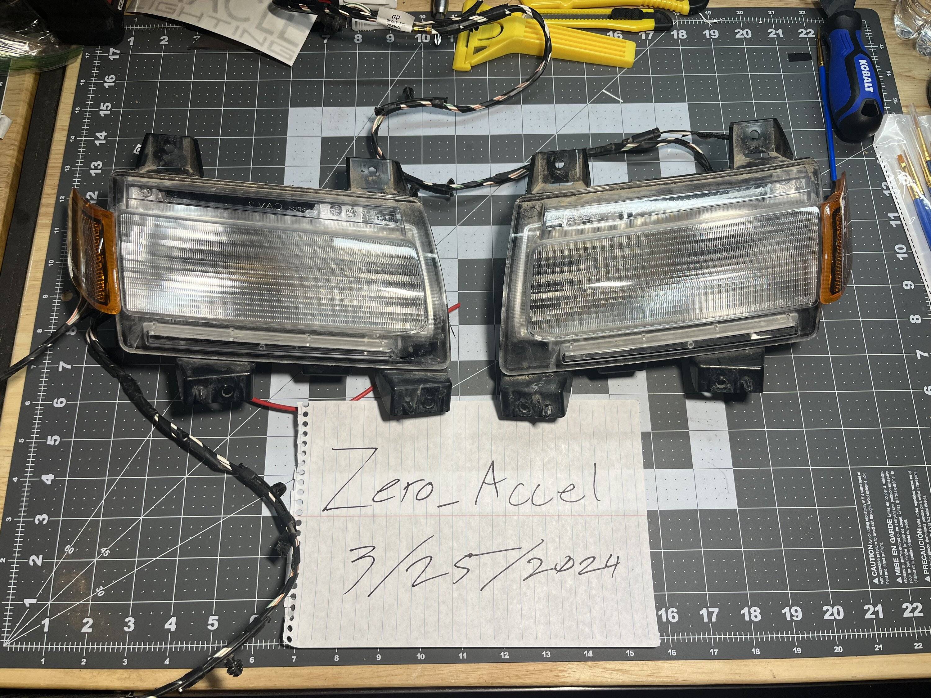Jeep Gladiator Halogen turn signal light housings, single bulb style (FREE). IMG_9583.JPG