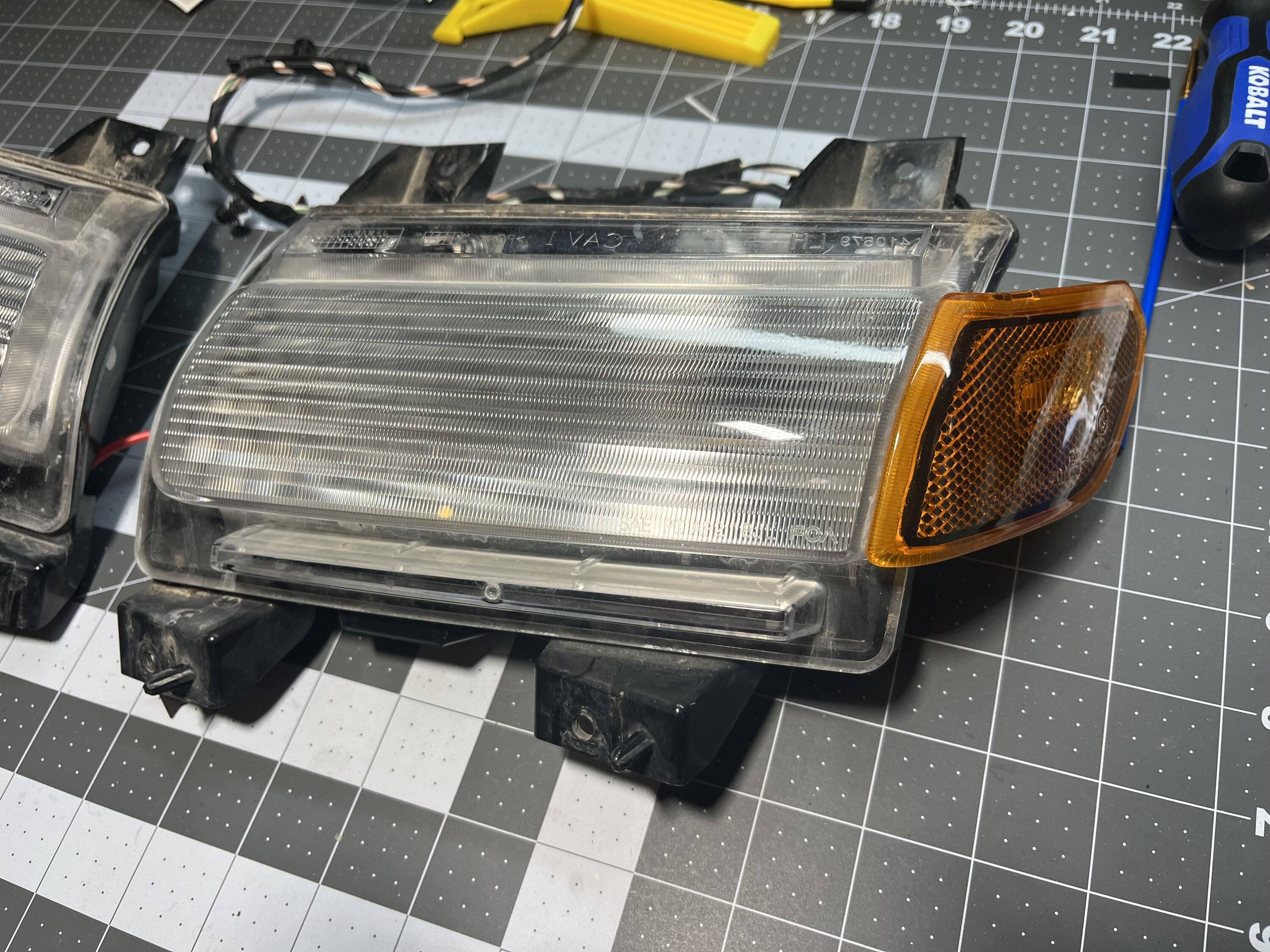 Jeep Gladiator Halogen turn signal light housings, single bulb style (FREE). IMG_9586.JPG