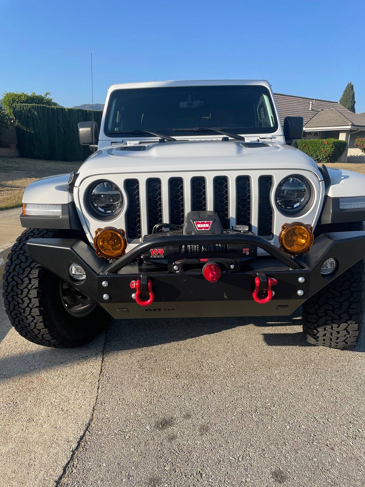 Jeep Gladiator Yellow fogs recommendations IMG_6330