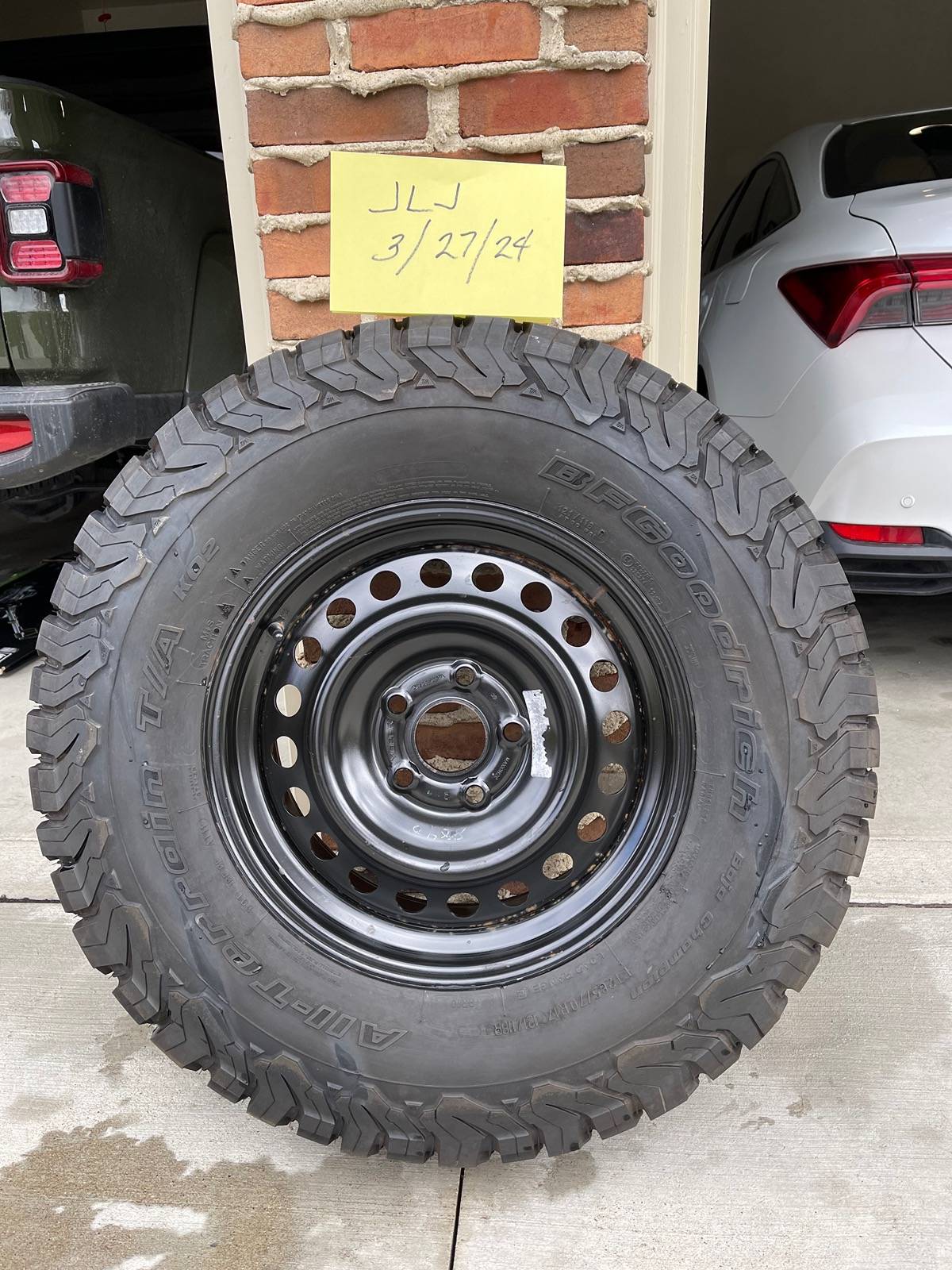 Jeep Gladiator New BFG 285/70R 17  All Terrain T/A KO2  on steel wheel IMG_6095