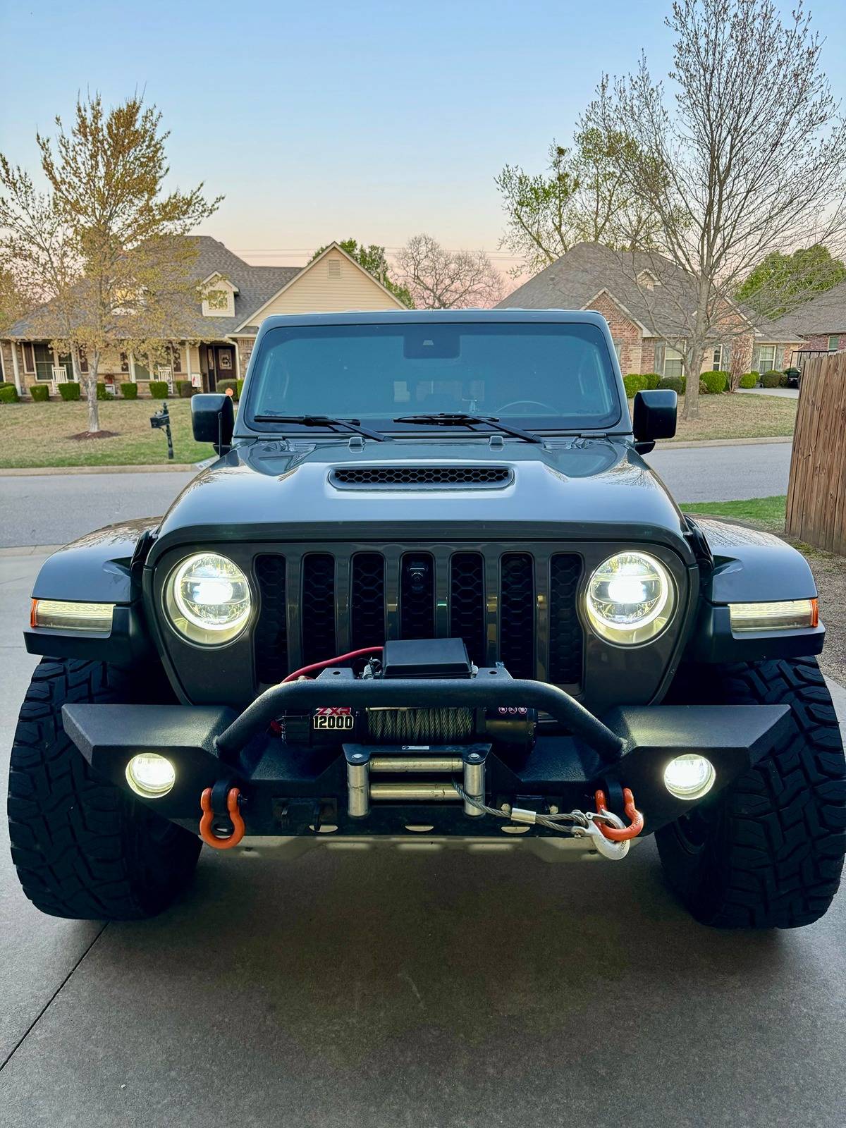 Jeep Gladiator 2021 Gladiator Mojave Sting-Grey Jeep3