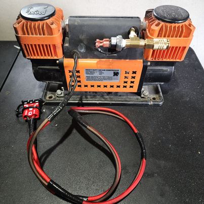 Jeep Gladiator Air Compressors - $100 M2