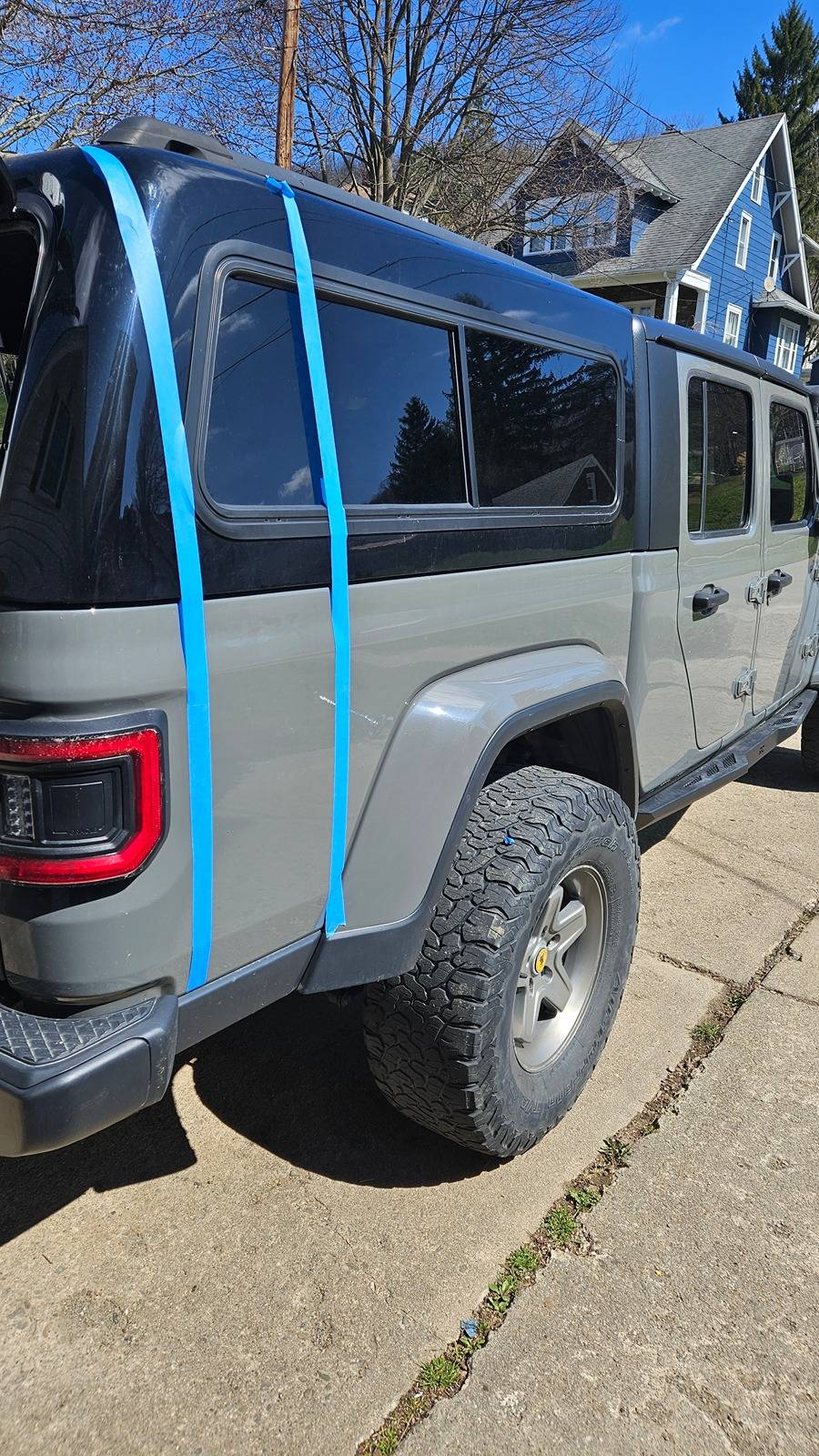 Jeep Gladiator Show me your bed/tail stripes! 20240328_124546