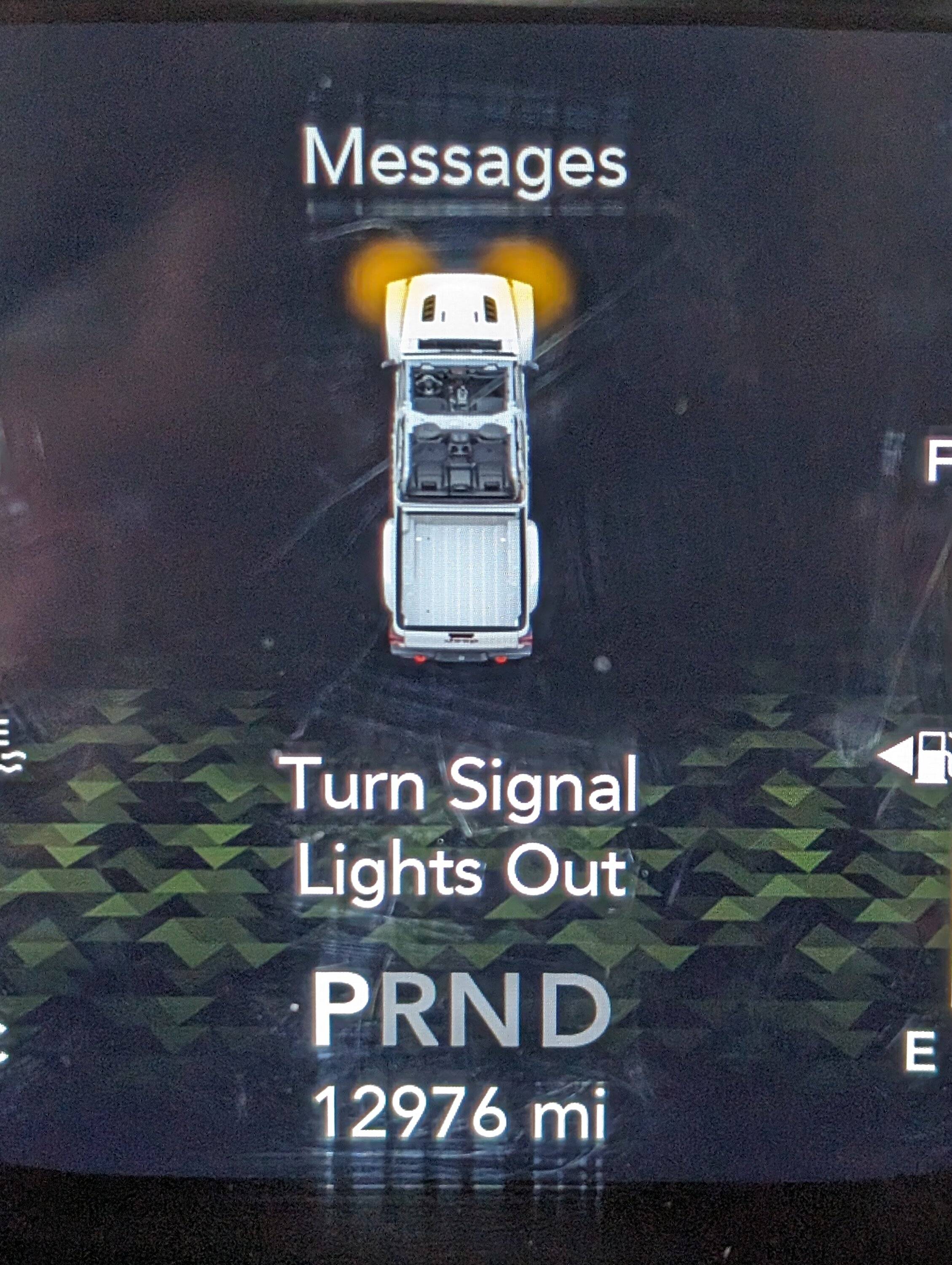 Jeep Gladiator Need Help with No Front Turn Signal Error and Hyper-flashing on dash only... PXL_20240328_192239518