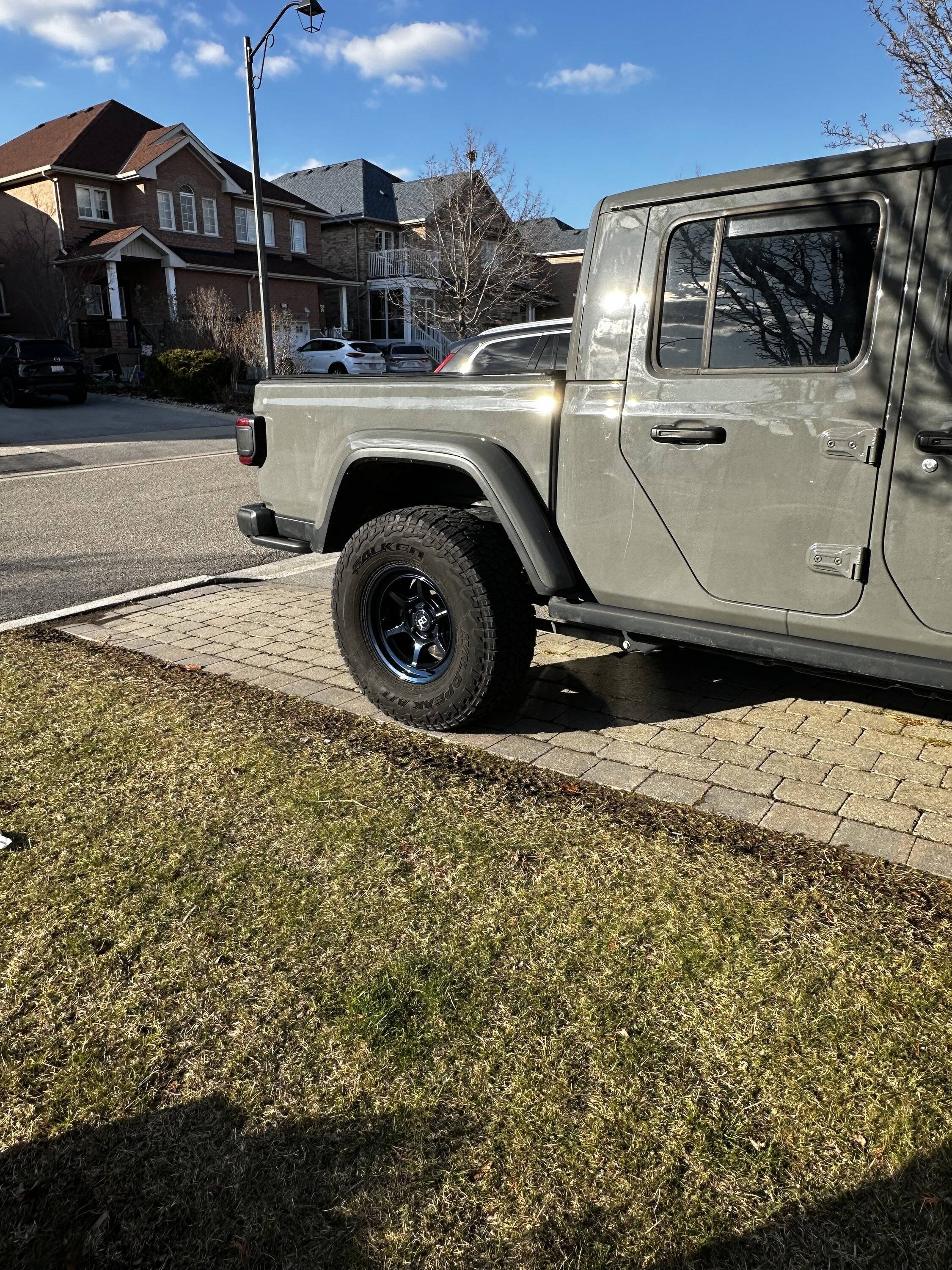 Jeep Gladiator Black Rhino Shogun in Midnight Blue IMG_2563