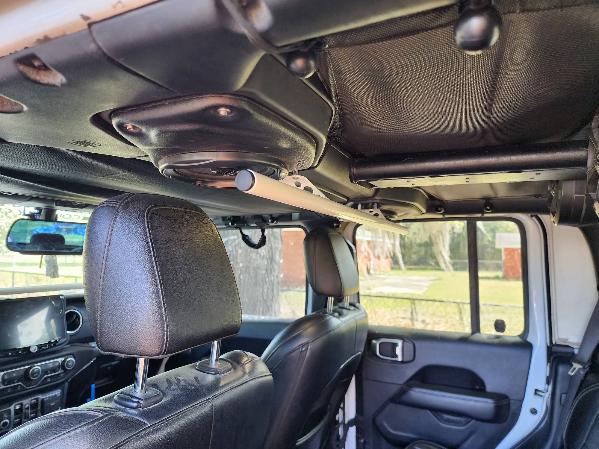 Jeep Gladiator Phone mount options, what is a solid MagSafe mount option? 20240304_133645