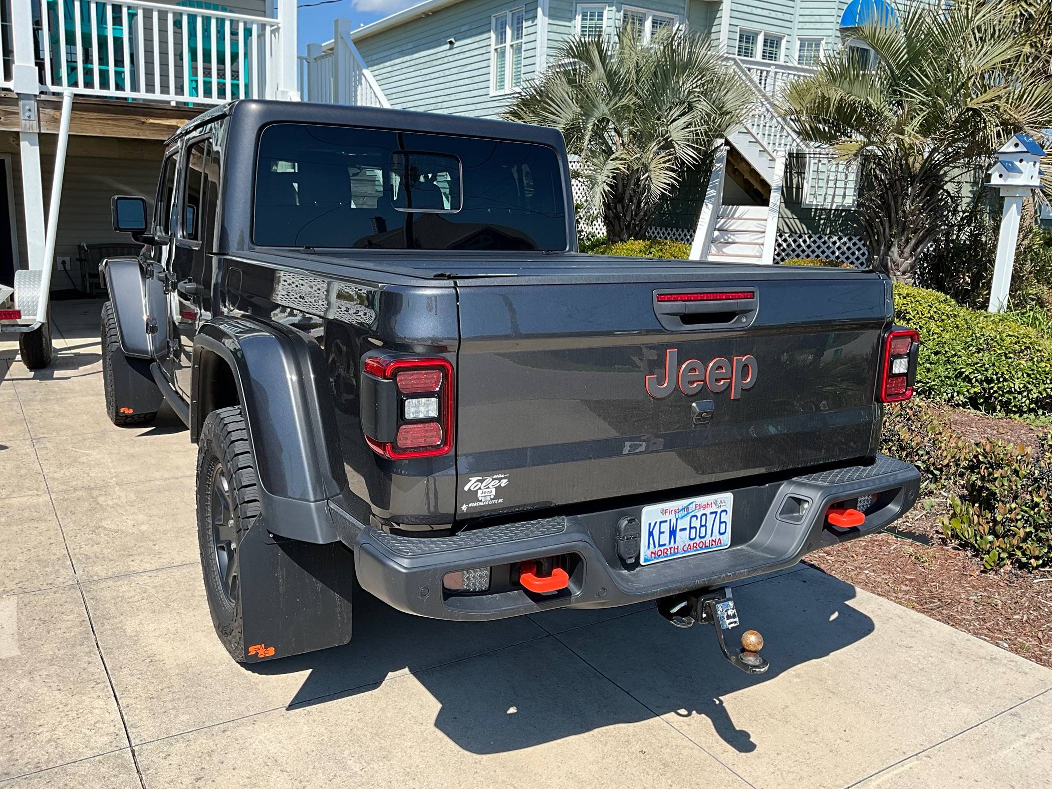Jeep Gladiator Looking for opinions on tonneau cover IMG_5940