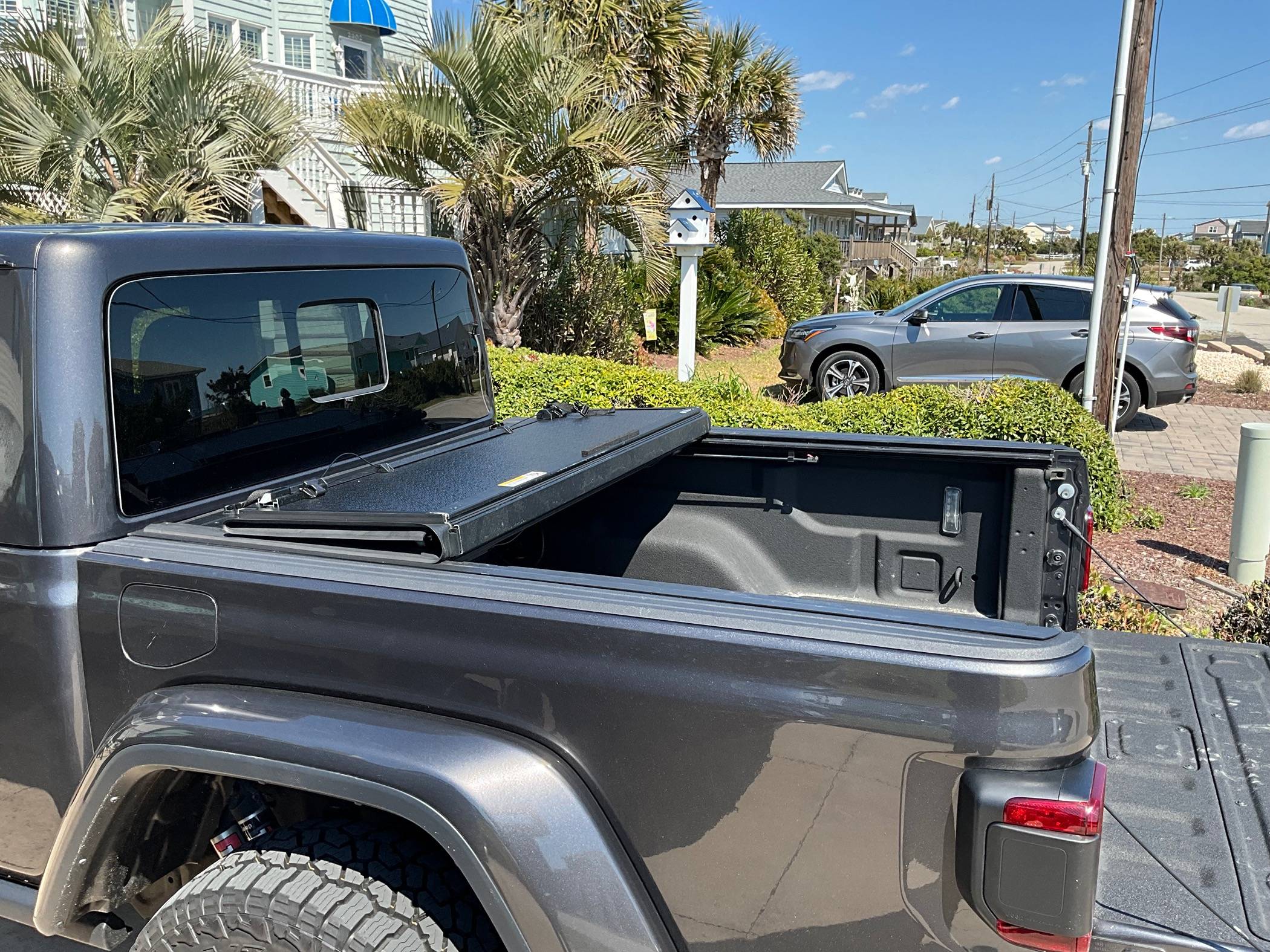 Jeep Gladiator Looking for opinions on tonneau cover IMG_5941