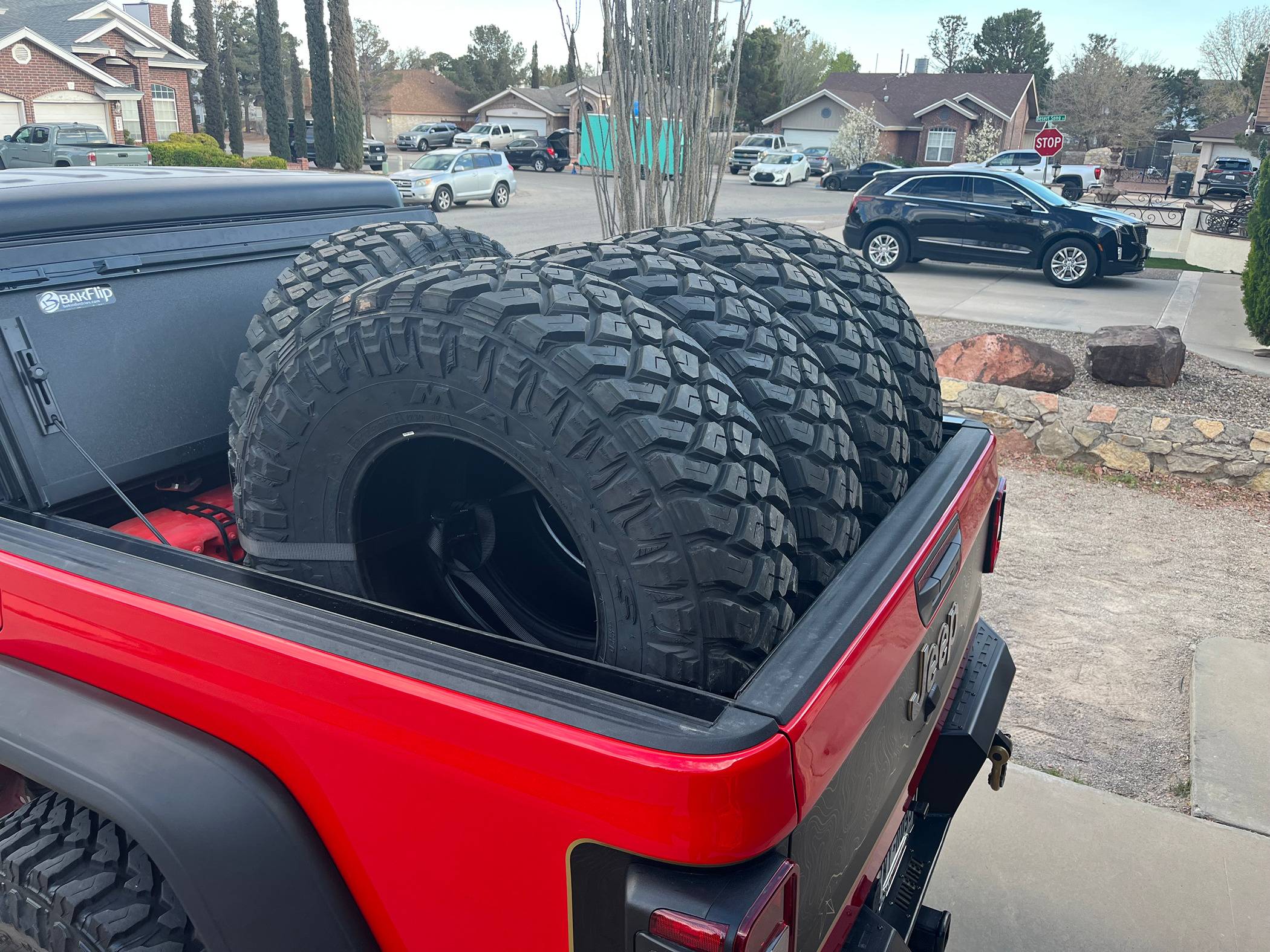Jeep Gladiator Silly Question - 37s in Bed? IMG_9462.JPG