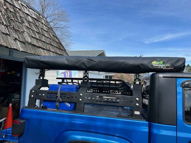Jeep Gladiator Fishbone half rack awning mount IMG_2736
