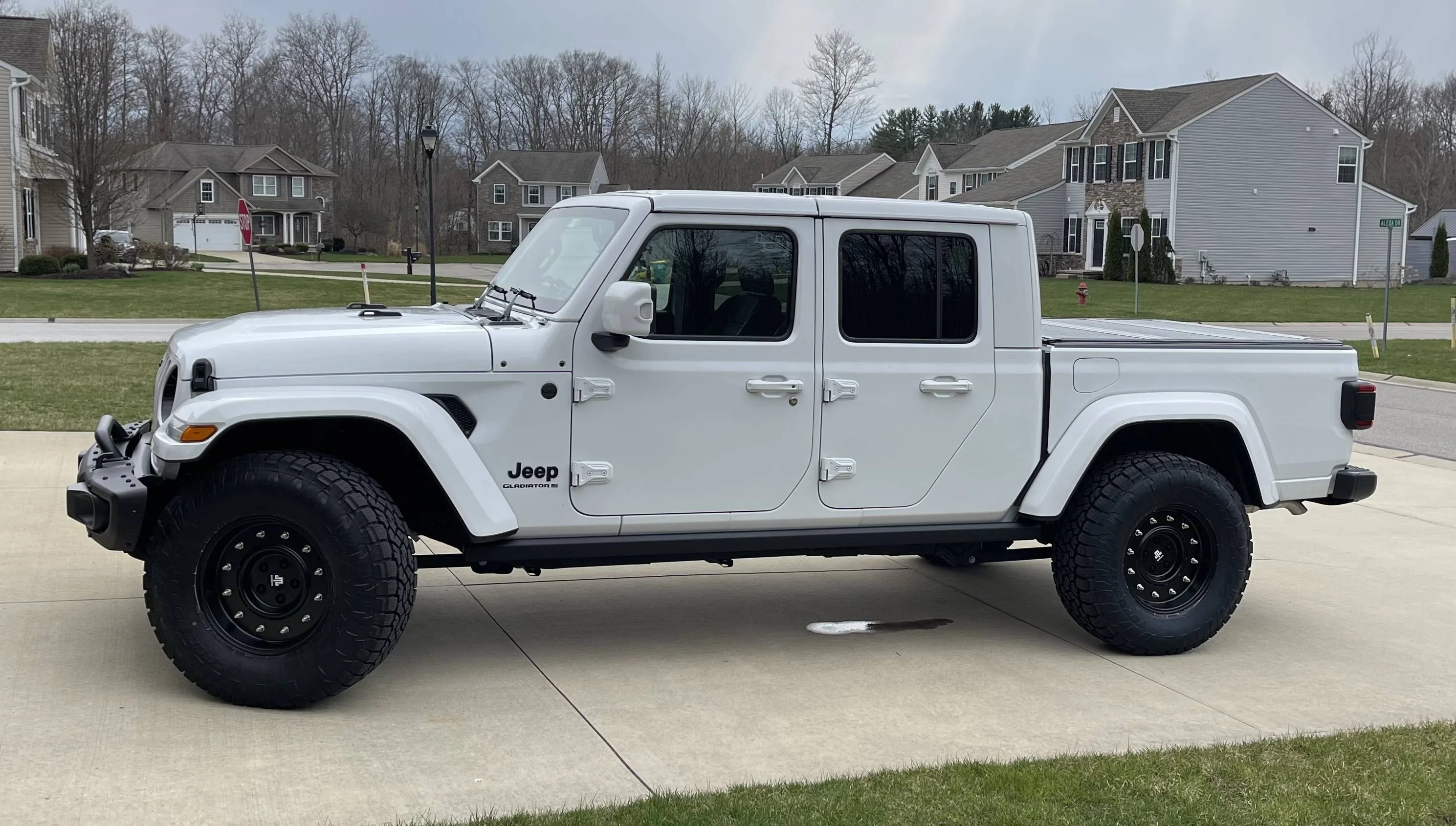 Jeep Gladiator 23 JT High Altitude - White IMG_0450
