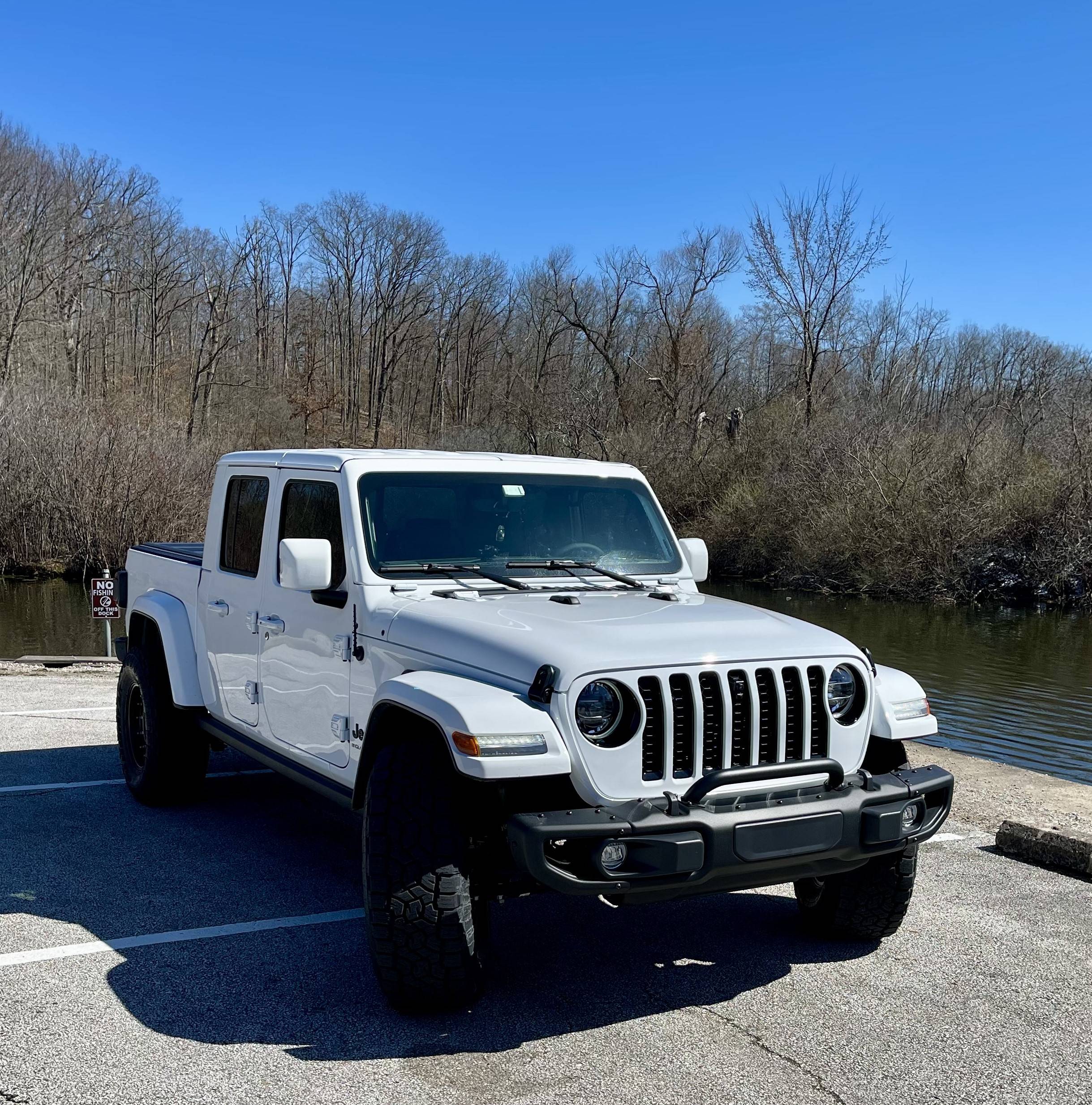 Jeep Gladiator 23 JT High Altitude - White IMG_0475