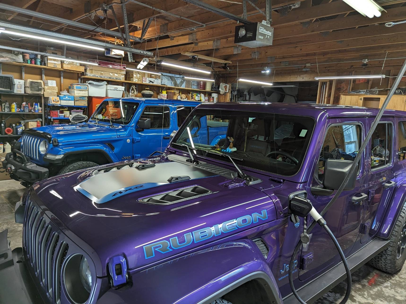 Jeep Gladiator How they steal Jeeps caught on camera PXL_20240201_205820357