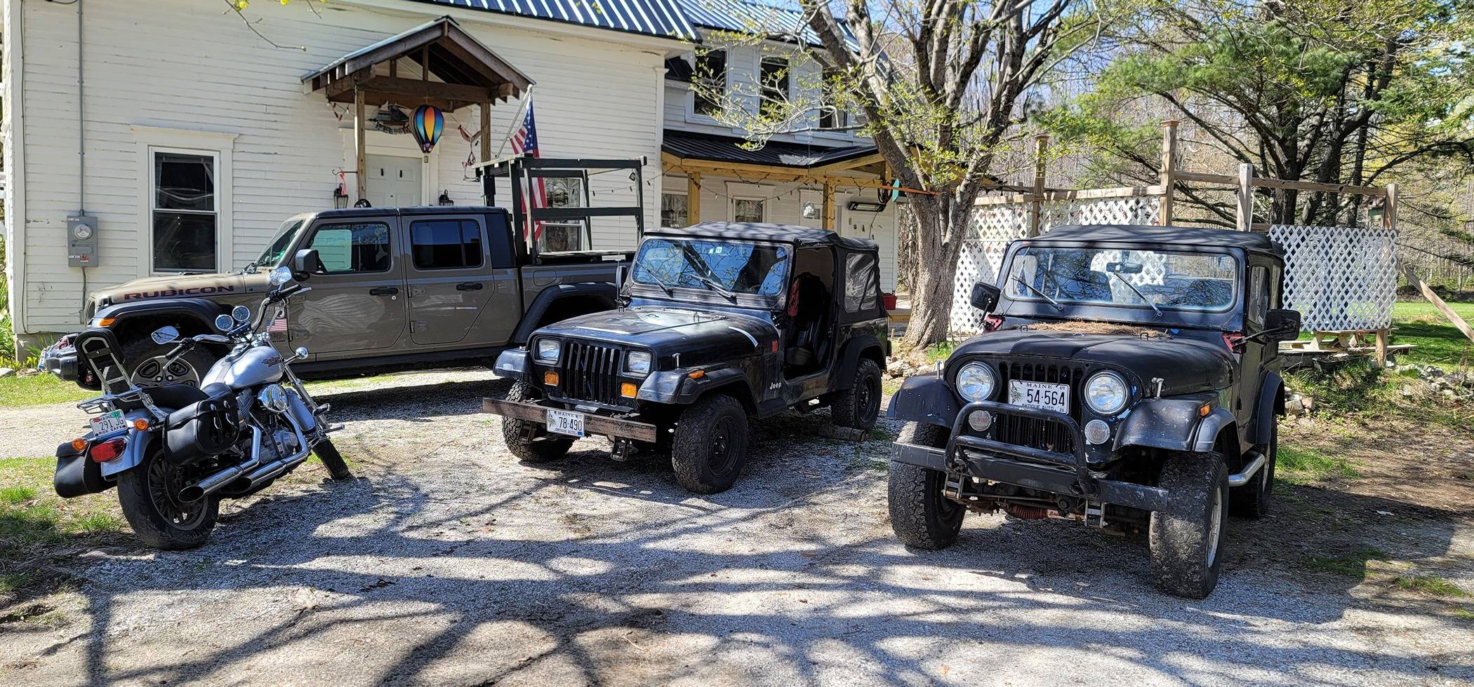 Jeep Gladiator Post Your Jeep "Fleet" Pics! 20230428_140242
