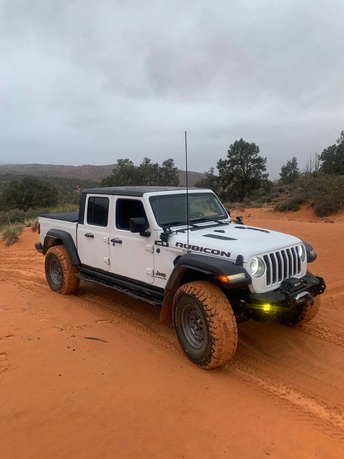 Jeep Gladiator Arcus or RR HD front bumper IMG_1840