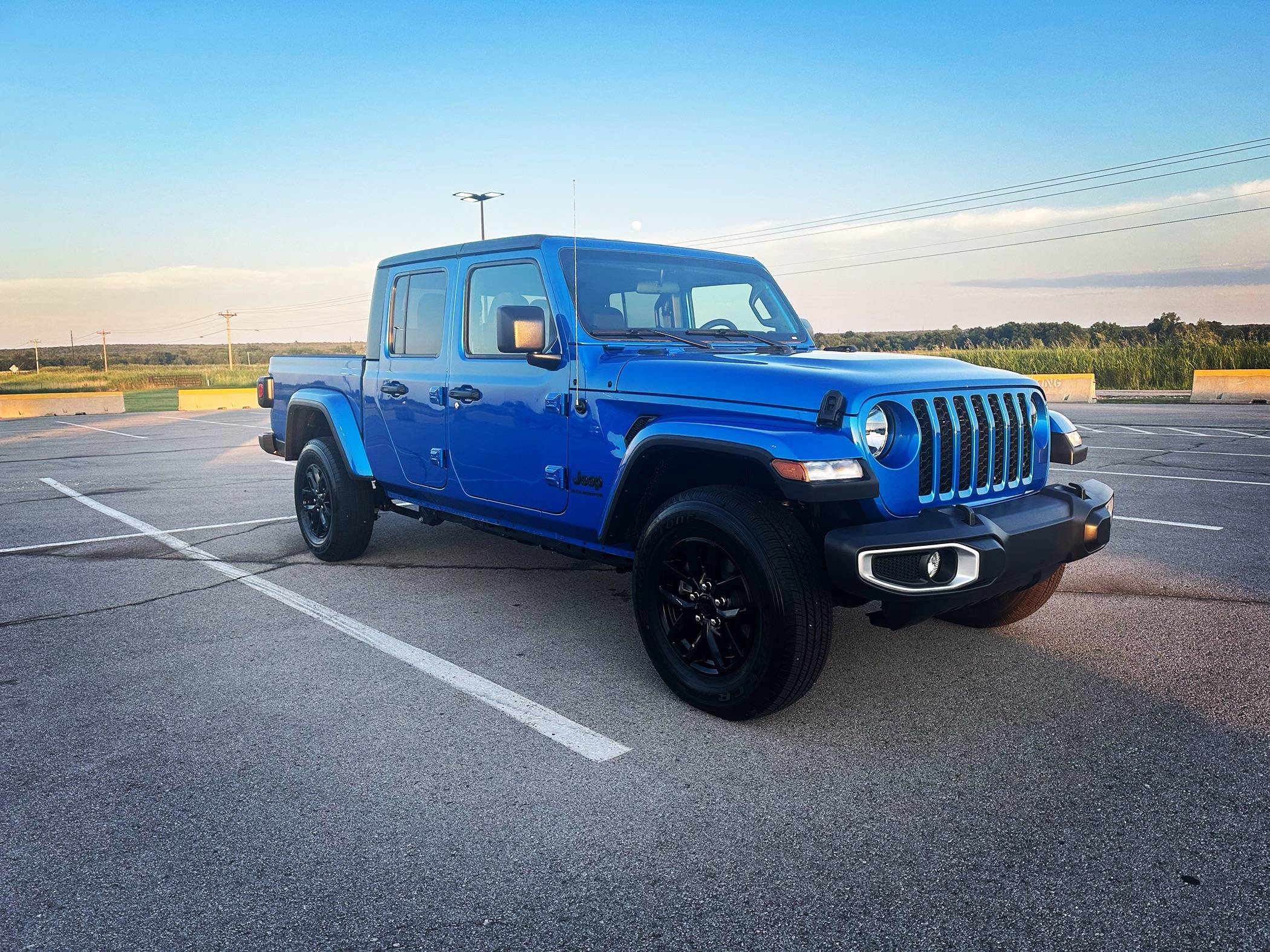 Jeep Gladiator 2023 Sport S bulid 40D54211-42EE-4426-8731-D94D3F7DAFB3