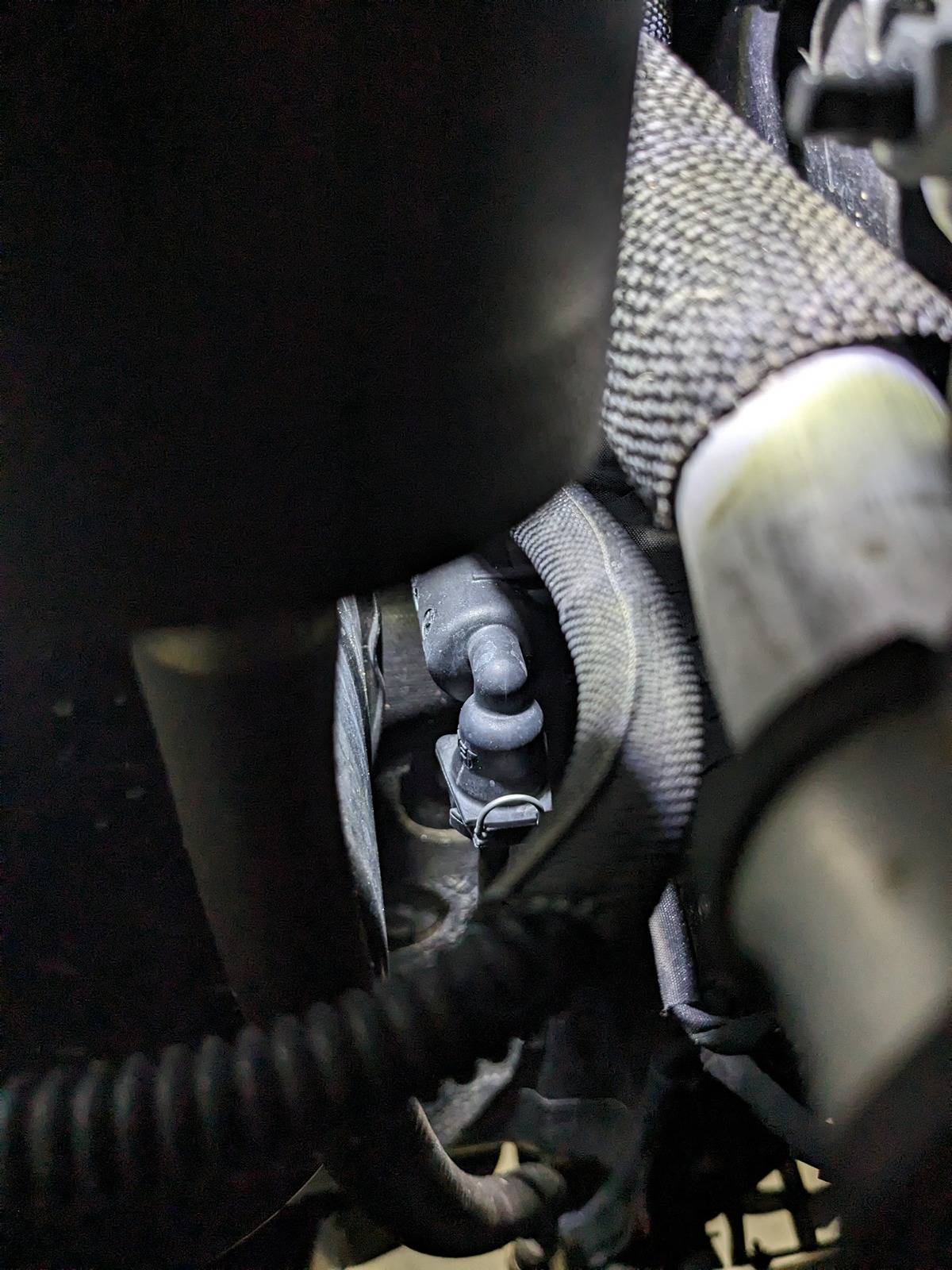 Jeep Gladiator Kill switch install from 41.22 PXL_20240406_012942176