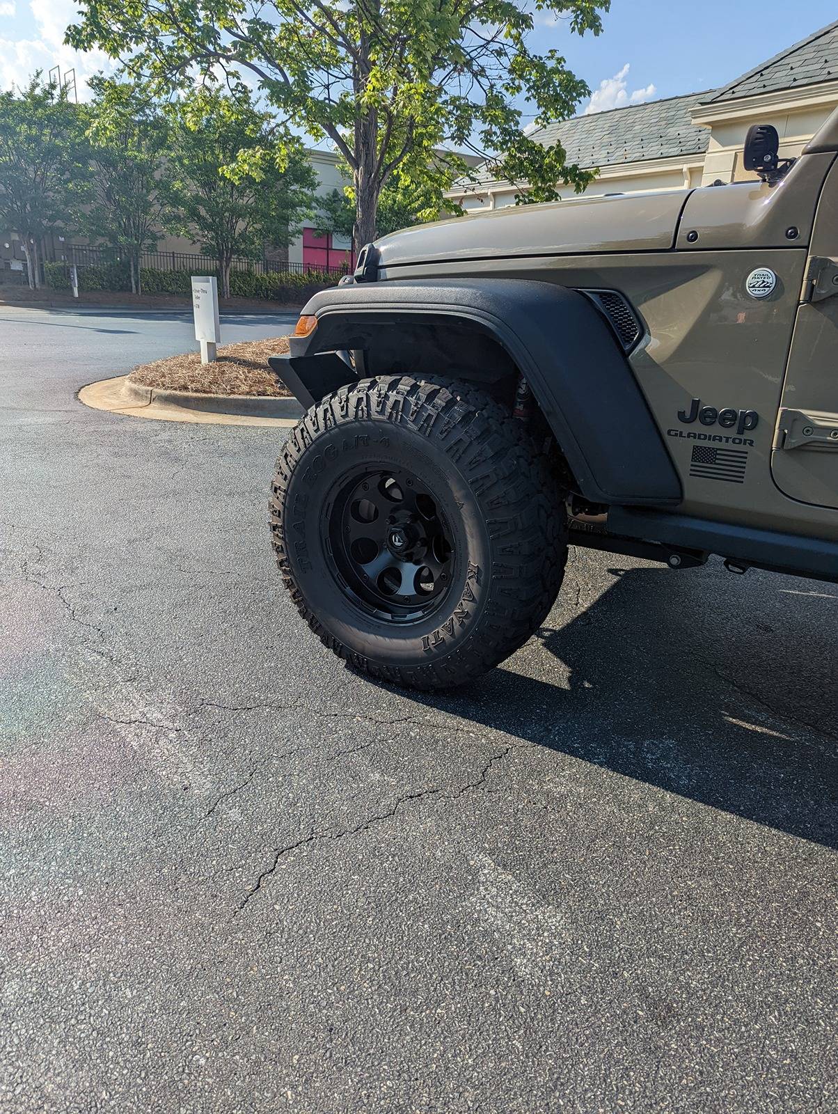 Jeep Gladiator Walmart is at it again... PXL_20220601_213748271.MP