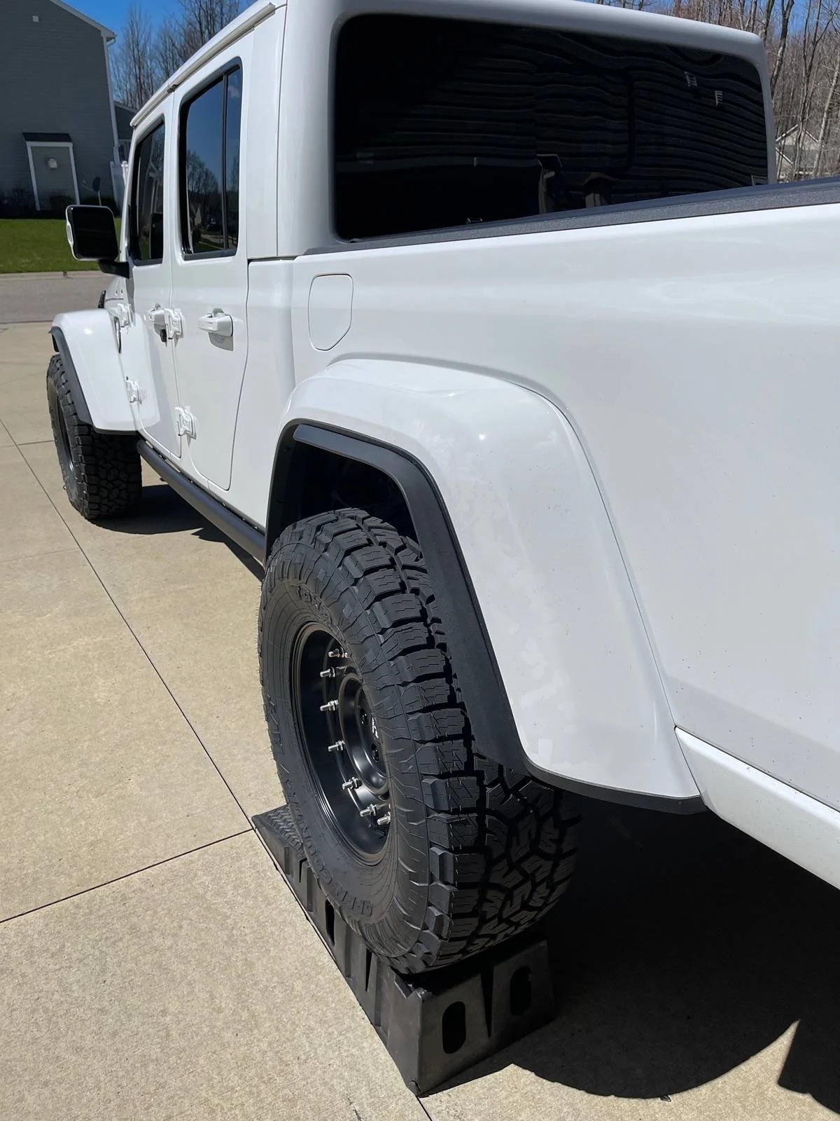 Jeep Gladiator Xtreme Recon Fender Extension Instsalled IMG_0517