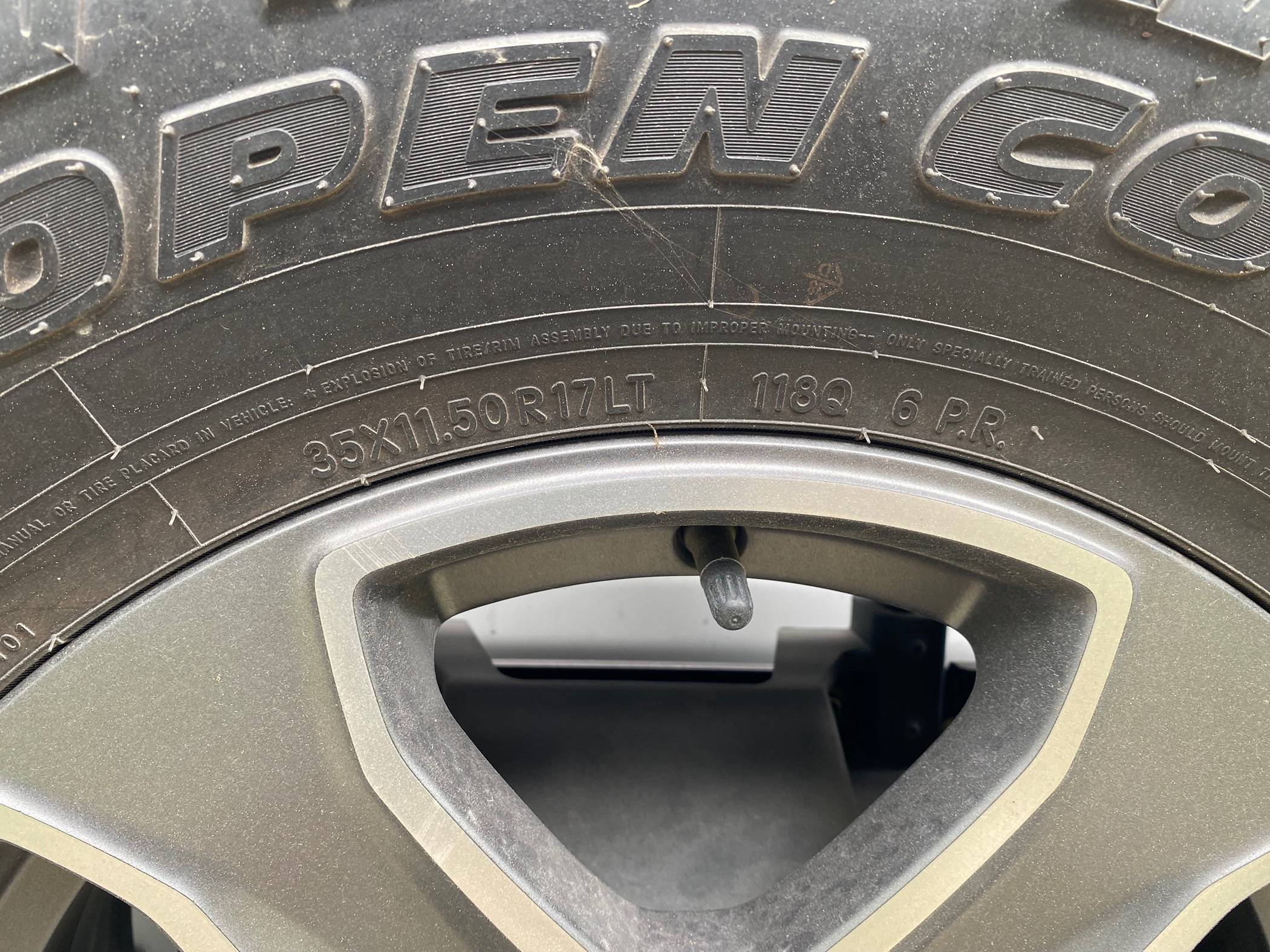 Jeep Gladiator Tire size IMG_0716