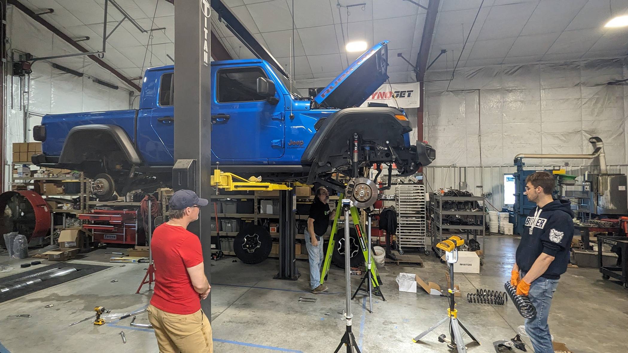 Jeep Gladiator Hydro Blue Build has Begun! PXL_20240406_145806950.MP