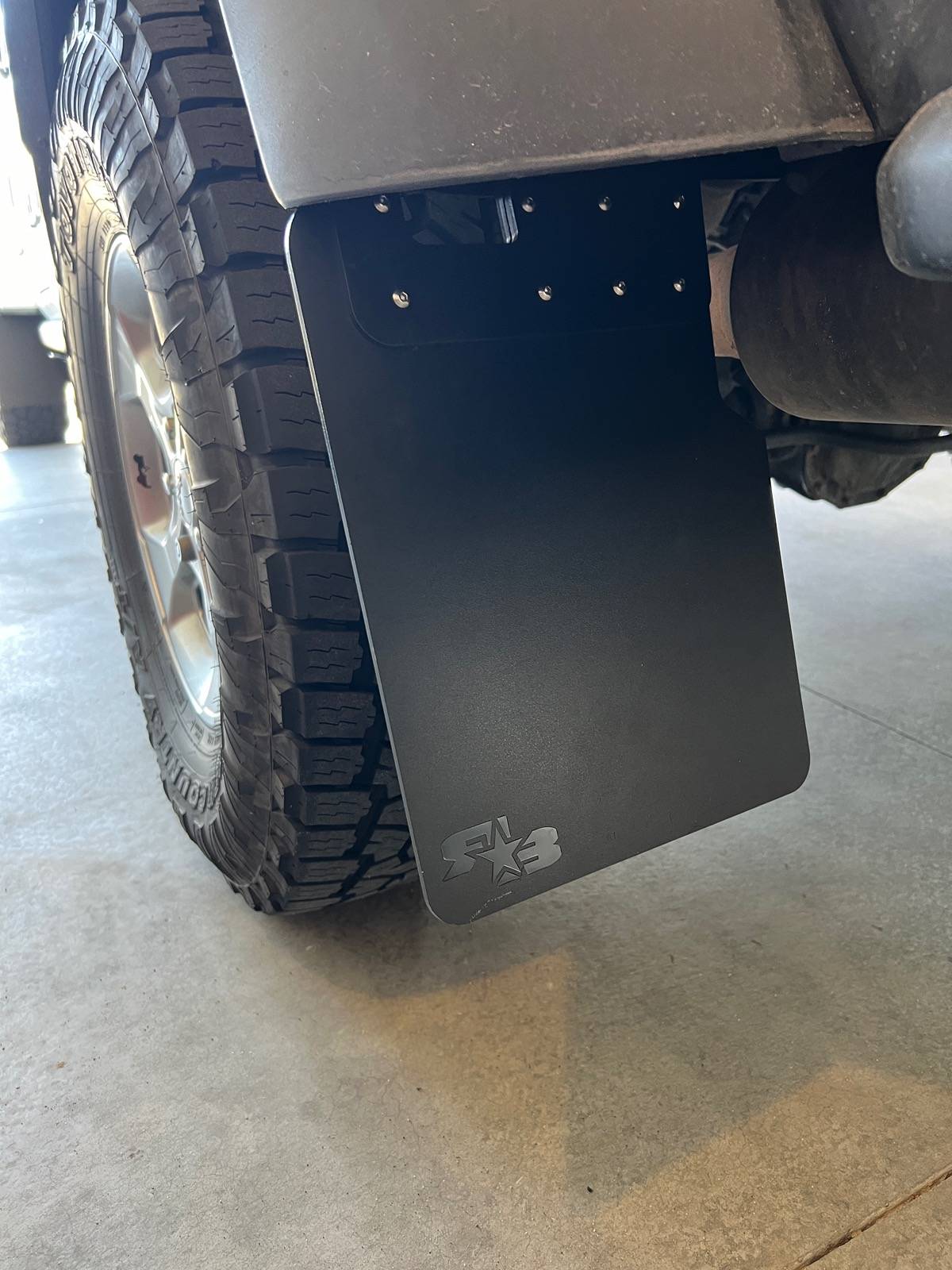 Jeep Gladiator Rokblokz on Max Tow; Installed IMG_6285