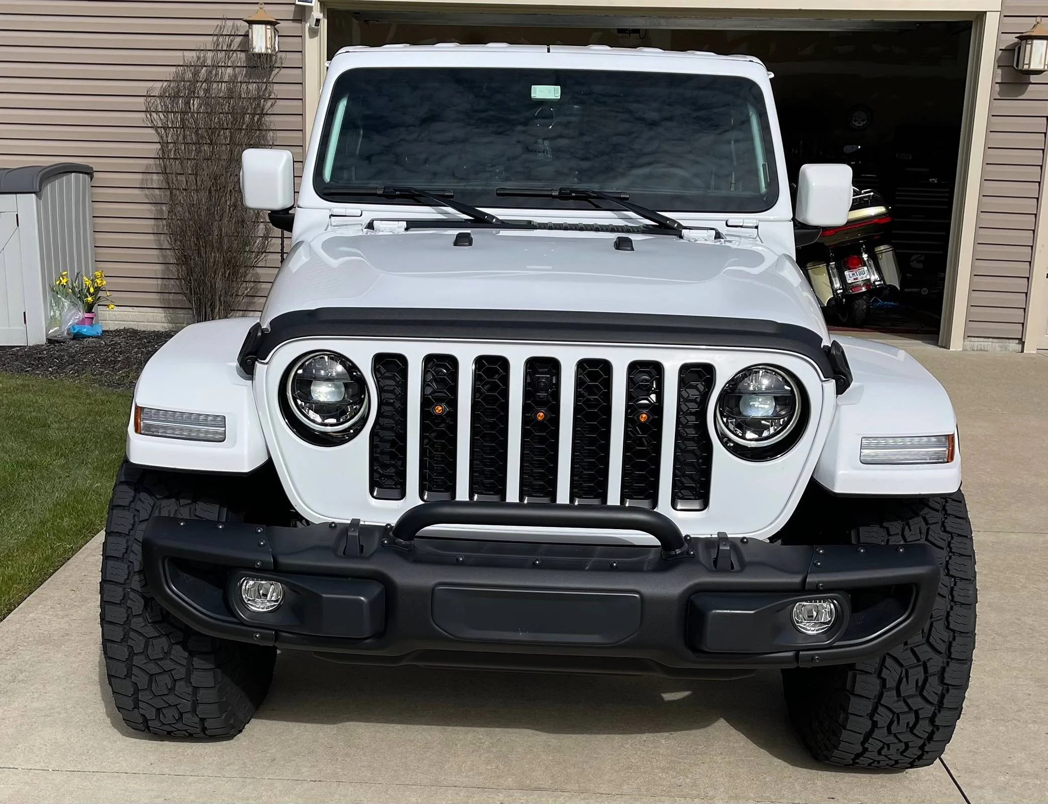 Jeep Gladiator 23 JT High Altitude - White IMG_0531