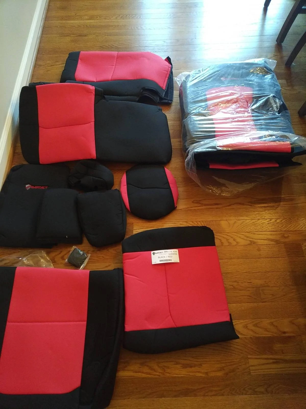 Jeep Gladiator Bartact Front and Rear Cover Set for Gladiator - Red/Black with Back Armrest IMG_20240407_0859151
