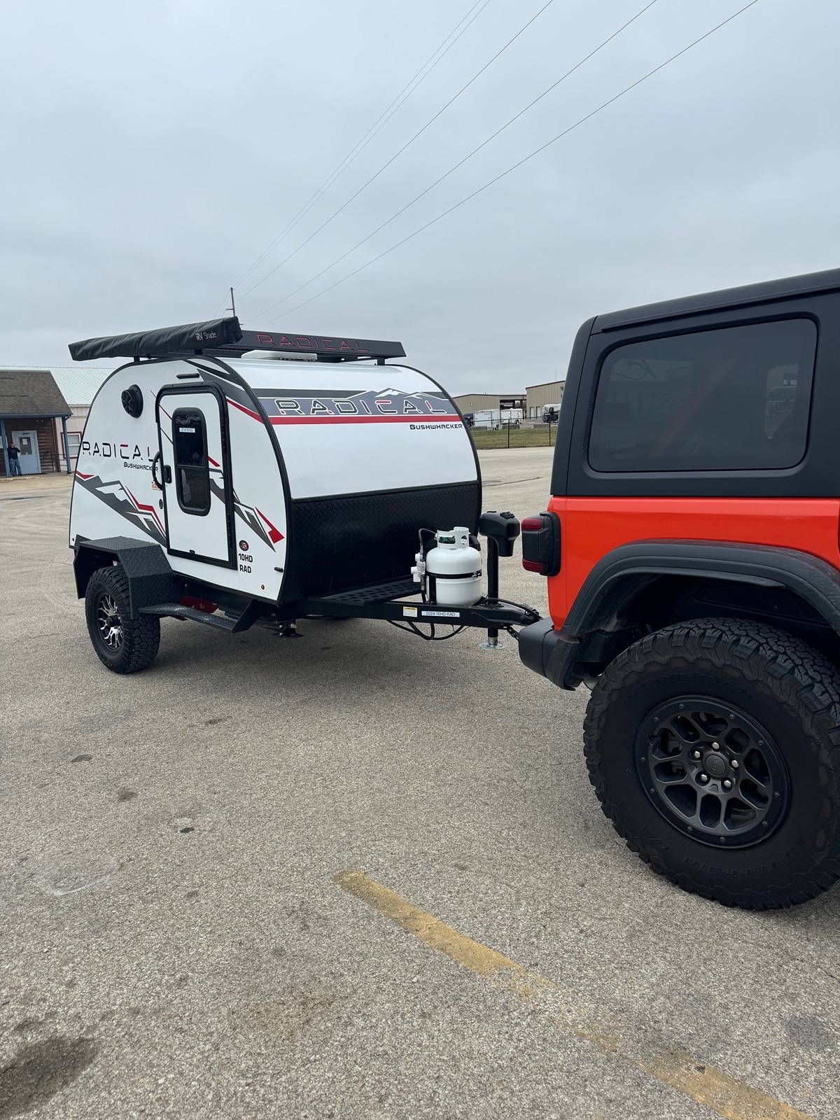 Jeep Gladiator Show us what camper / trailer / RV you're towing with your JT IMG_1289.HEIC