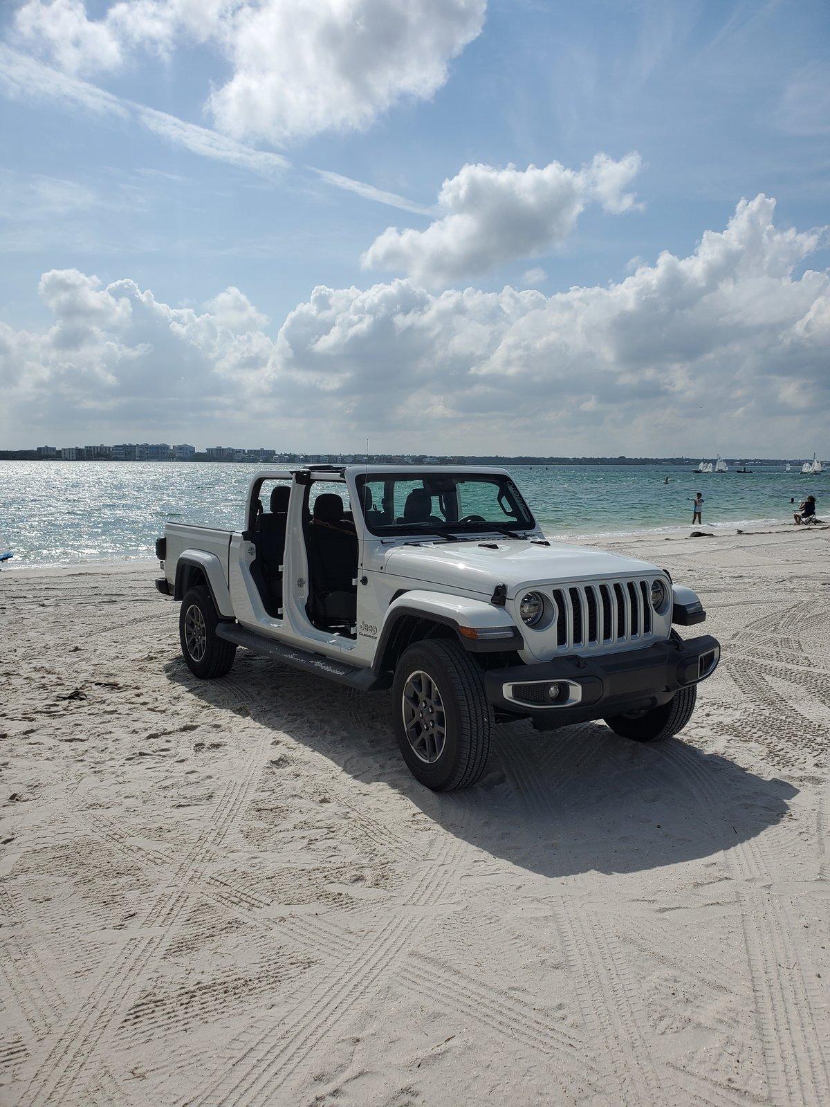 Jeep Gladiator Took Delivery of Your JT? Sign in Here! 20191006_111536