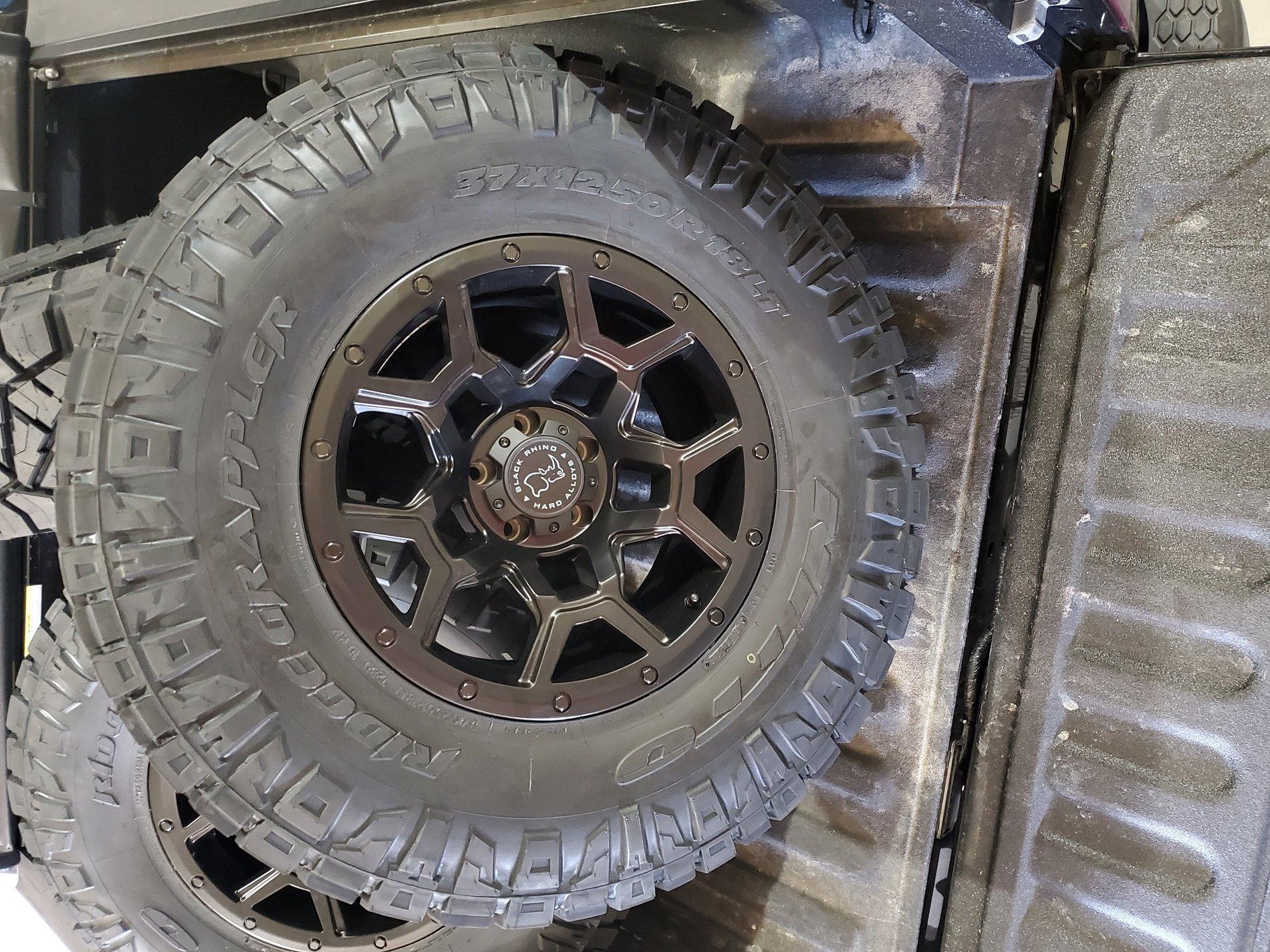 Jeep Gladiator Post your 2020 JT Gladiator build status Wheels 2