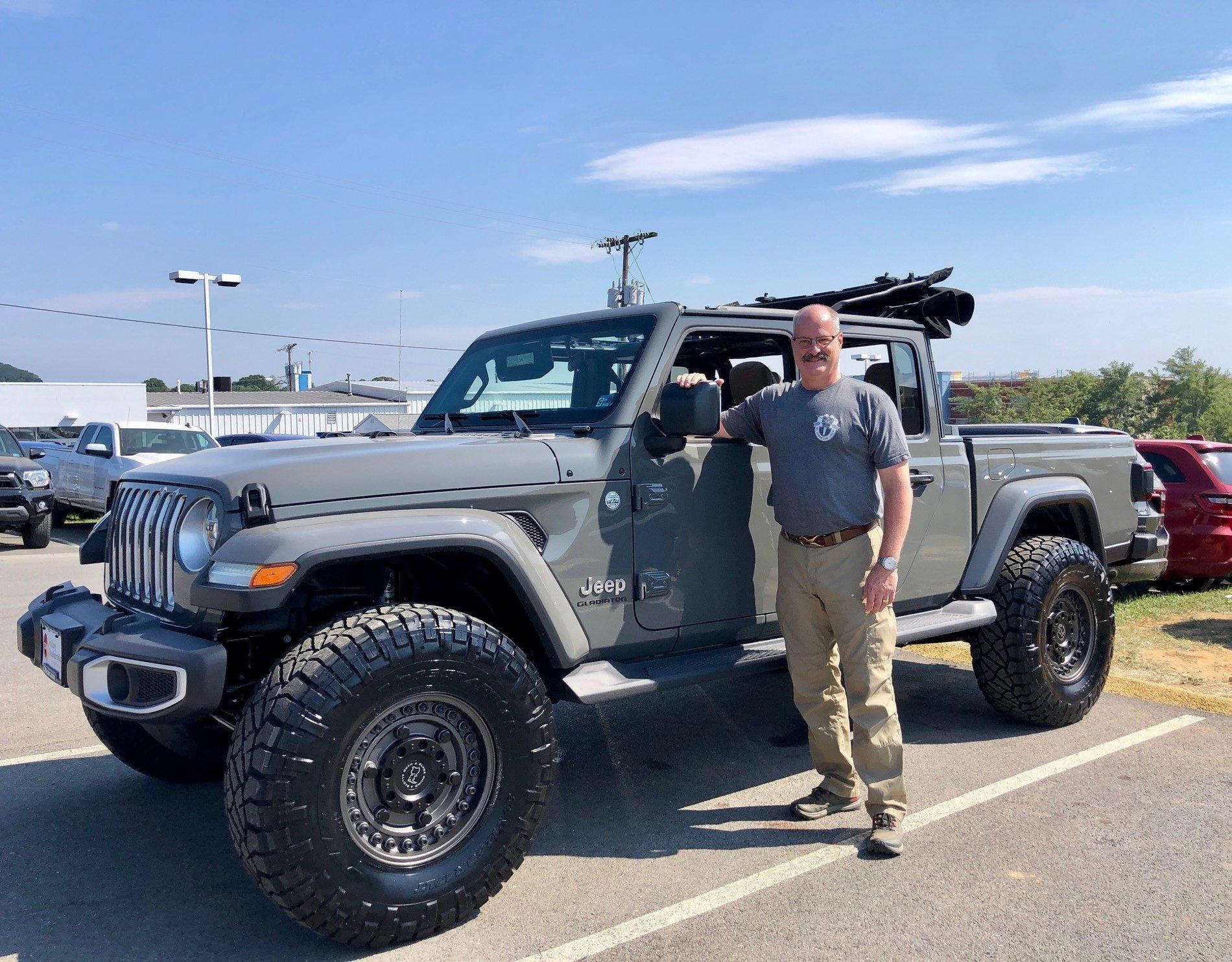 Jeep Gladiator STING GRAY Gladiator JT Club Glad Me Dealer