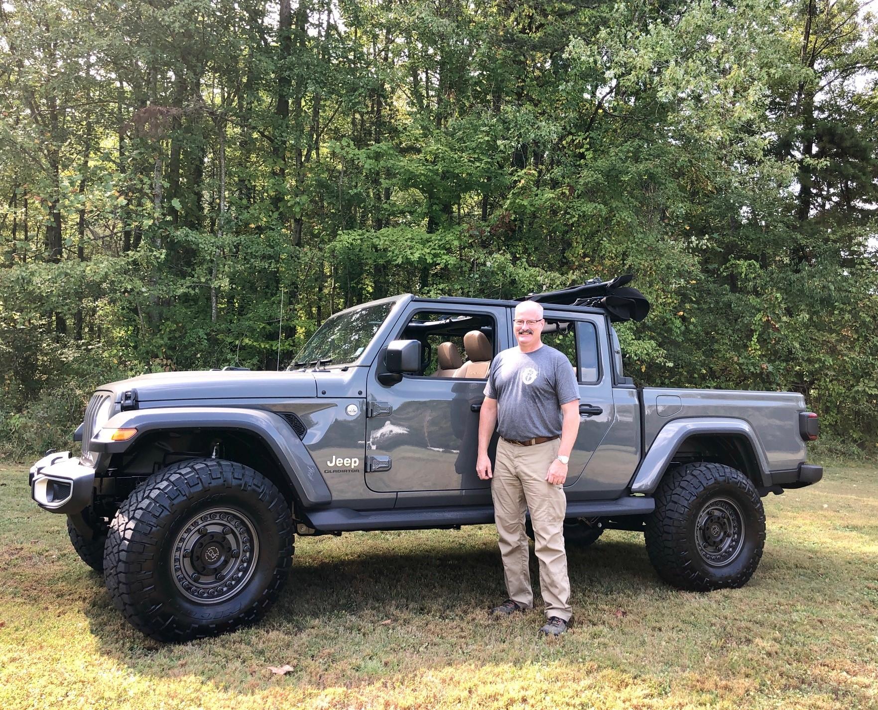 Jeep Gladiator STING GRAY Gladiator JT Club Glad Field