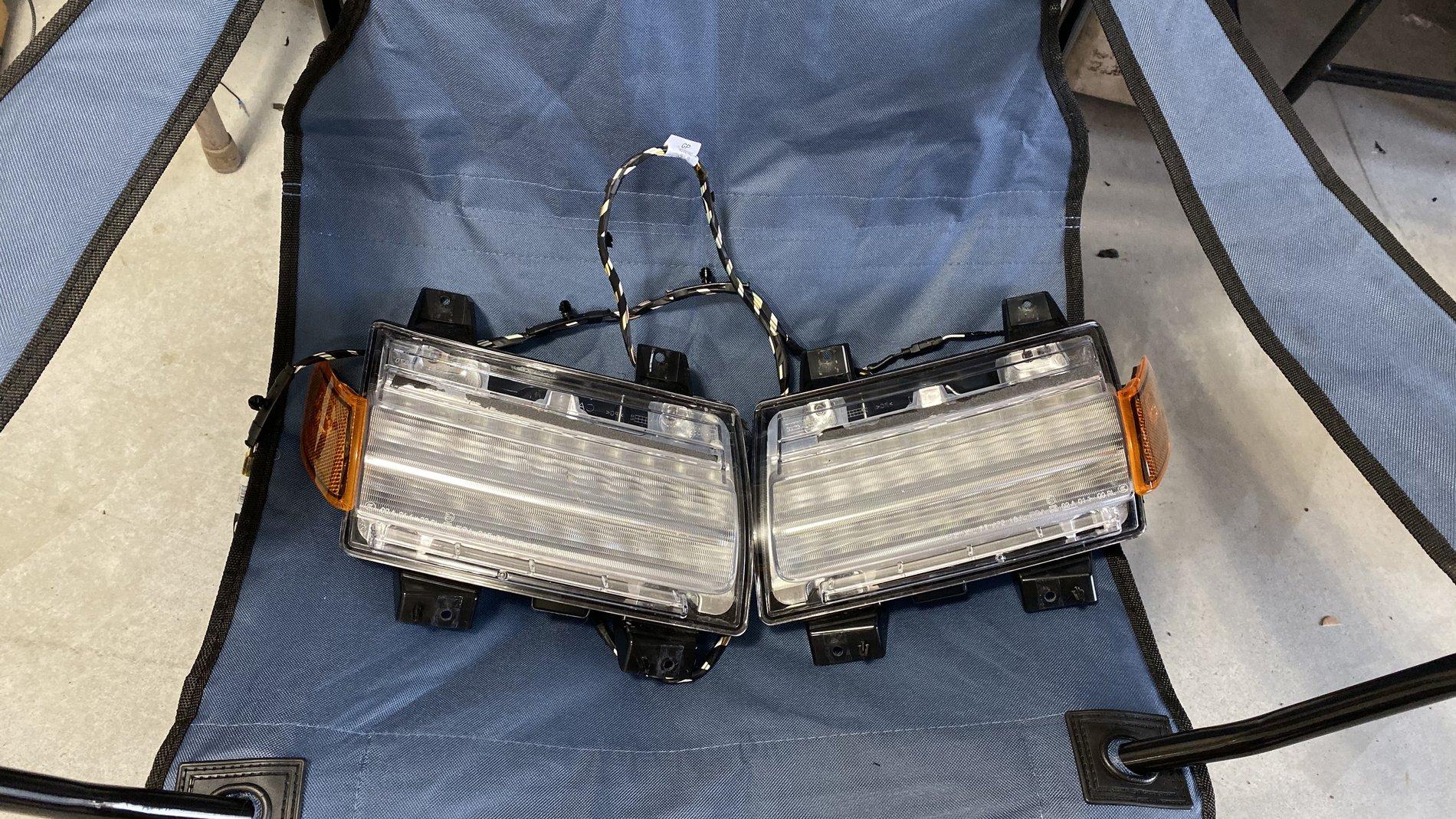 Jeep Gladiator Rubicon OEM LED DRLs B8B6A34A-E3BA-4CEC-8B19-0D29CDA28DFC