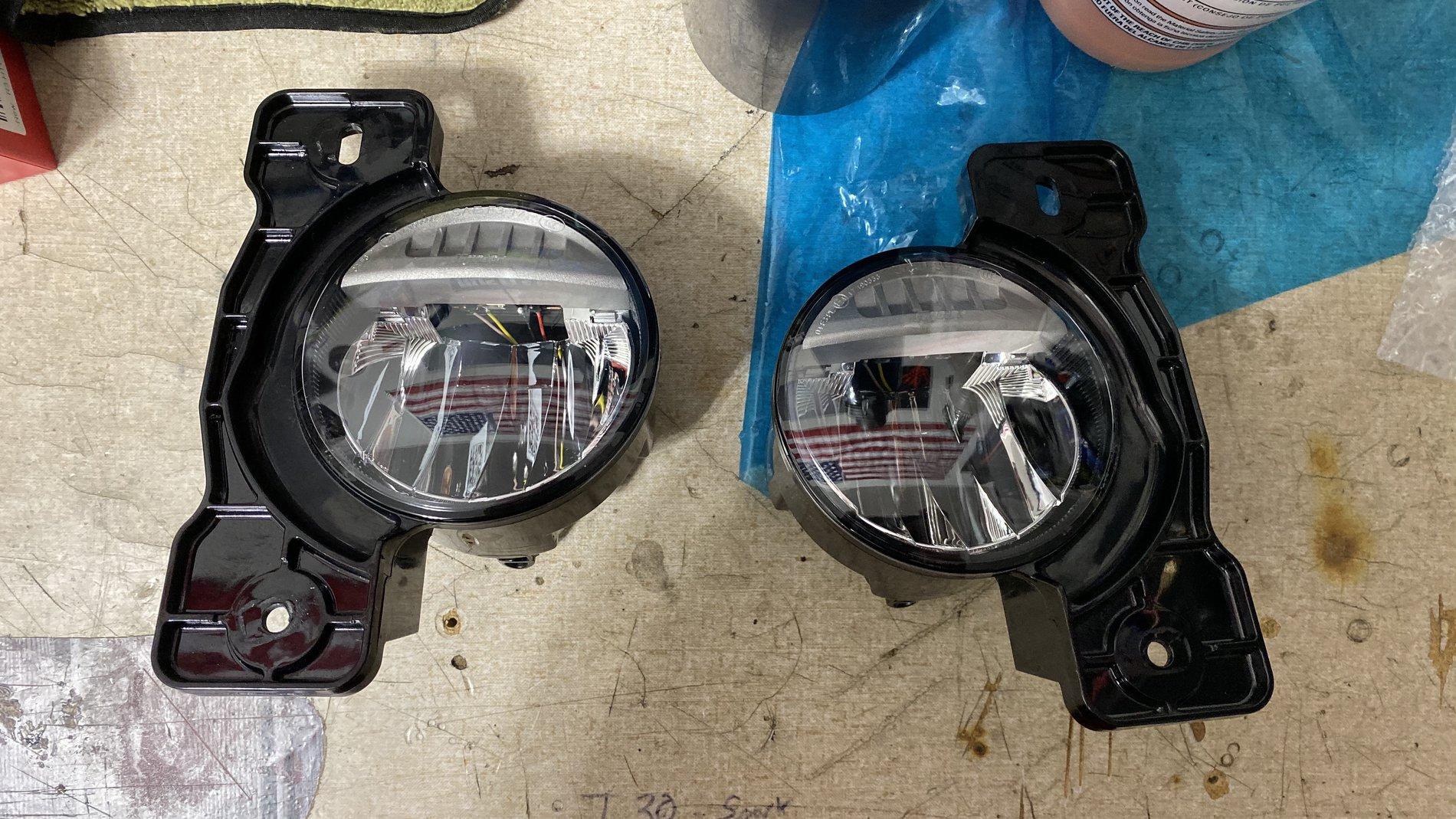 Jeep Gladiator OEM LED Fogs - steel bumper 54F19F14-9AF3-4C54-A7E6-078C485D6F62
