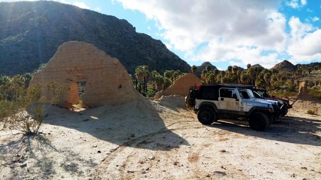 Jeep Gladiator 35" tire recommendation for desert running? 3NSpb7n