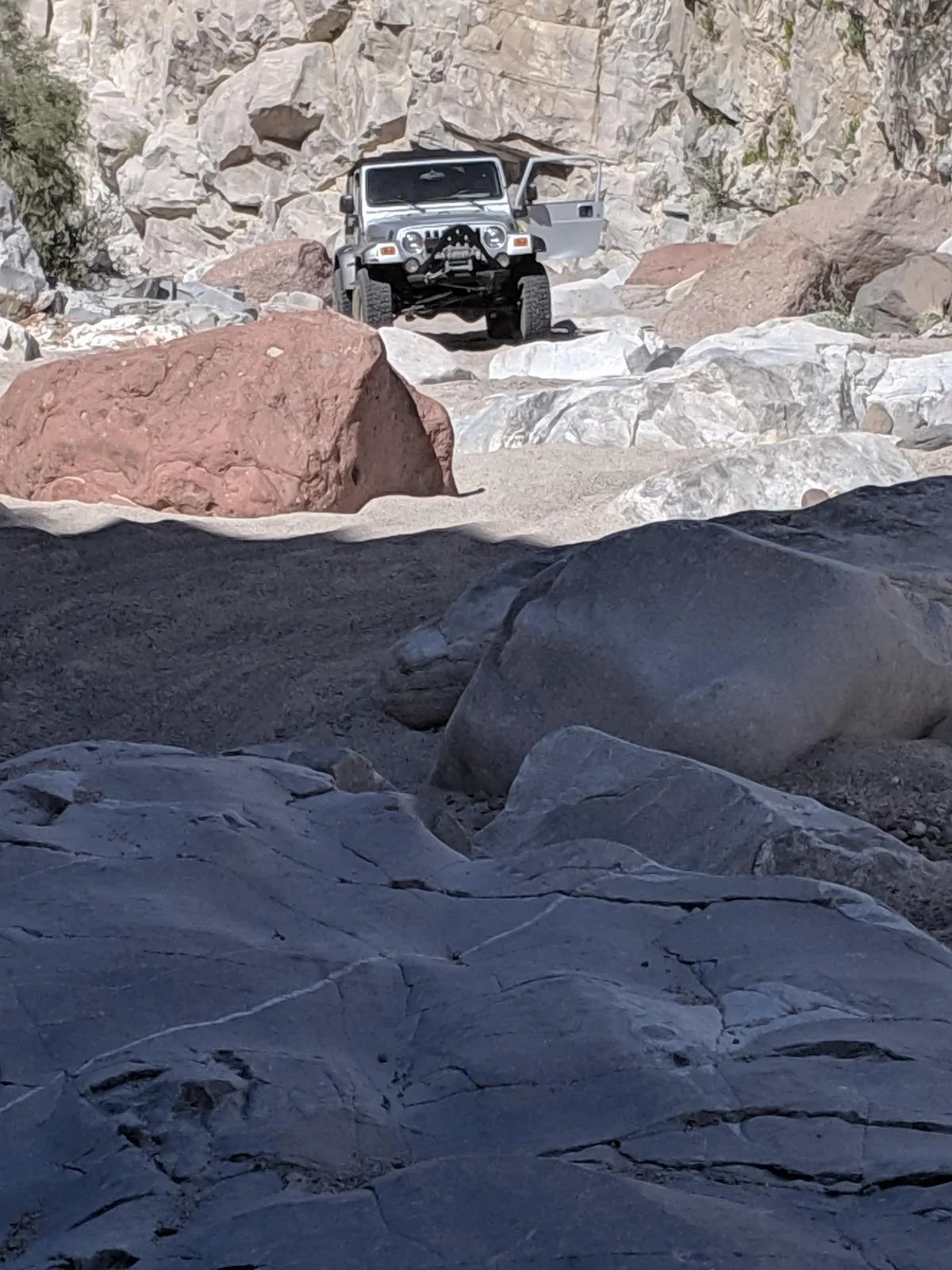Jeep Gladiator 35" tire recommendation for desert running? iexBGtr
