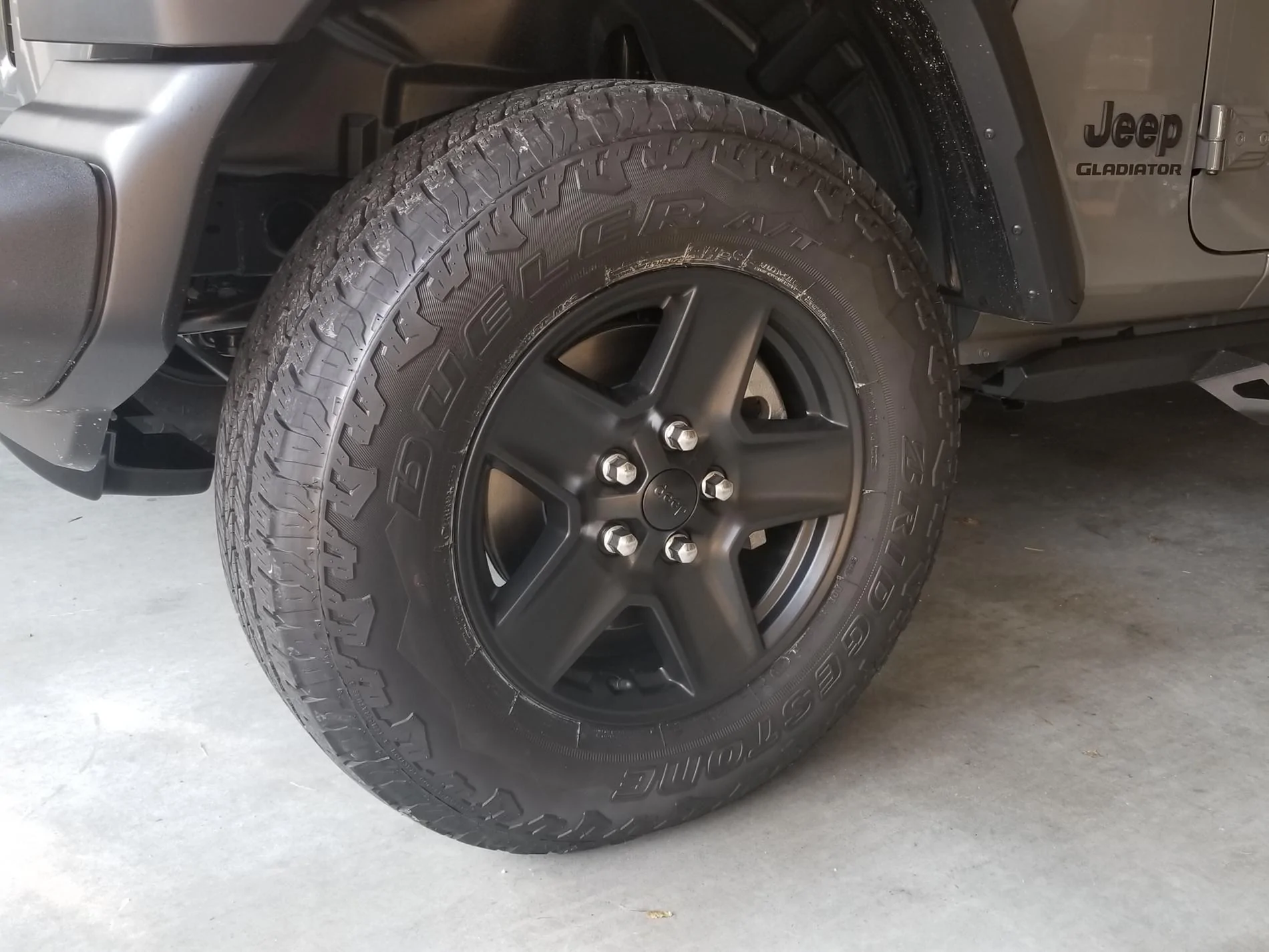 Jeep Gladiator SHOW ME YOUR WHEELS! y2W62VP
