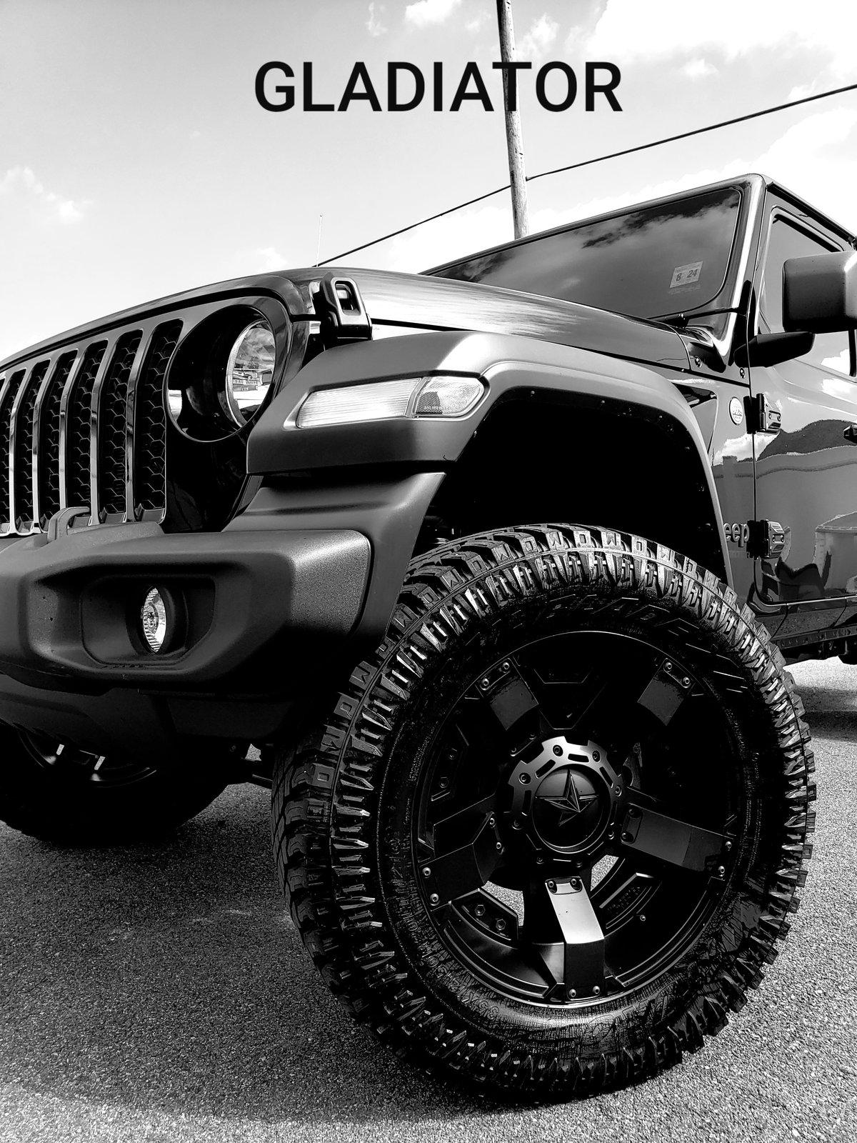 Jeep Gladiator BLACK Gladiator JT Club 20191002_164604