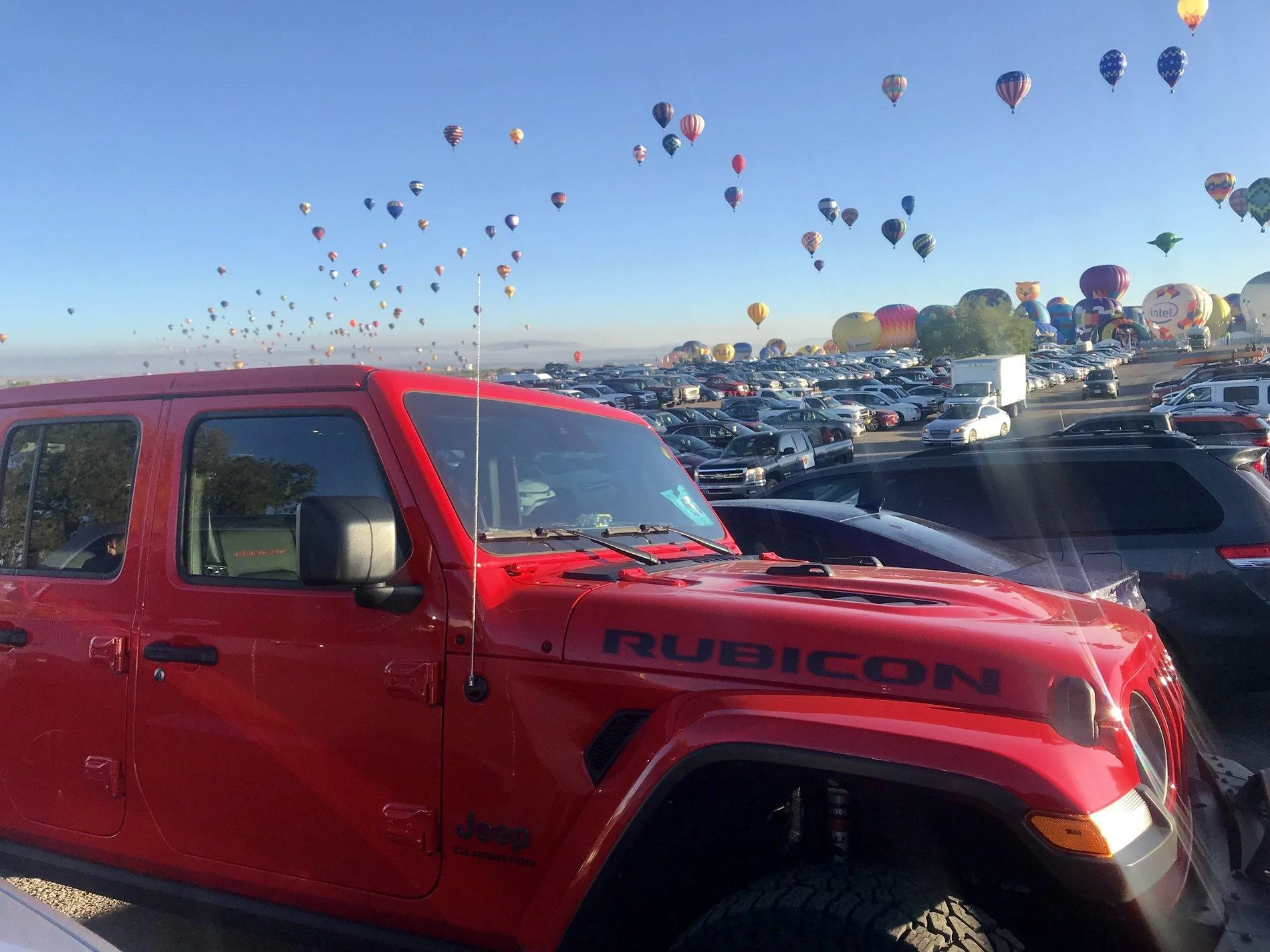 Jeep Gladiator FIRECRACKER RED Gladiator JT Club D7A8C8EE-EBEA-4EB9-84B8-405C48CE297E